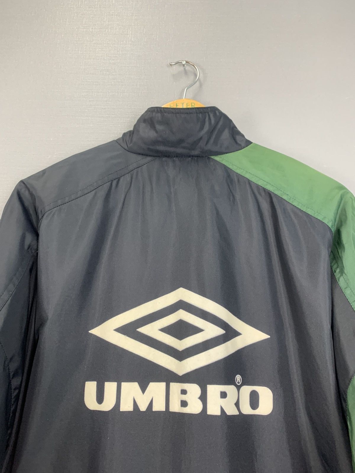 NBA Vintage Celtic FC Jacket Size US L / EU 52-54 / 3 - 19 Thumbnail