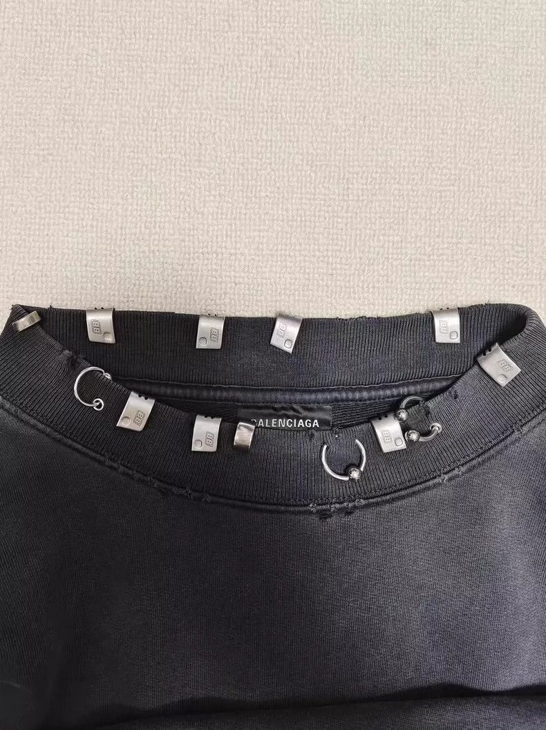 Balenciaga Balenciaga A long-sleeved sweatshirt made of pierced rivet Size US M / EU 48-50 / 2 - 3 Thumbnail