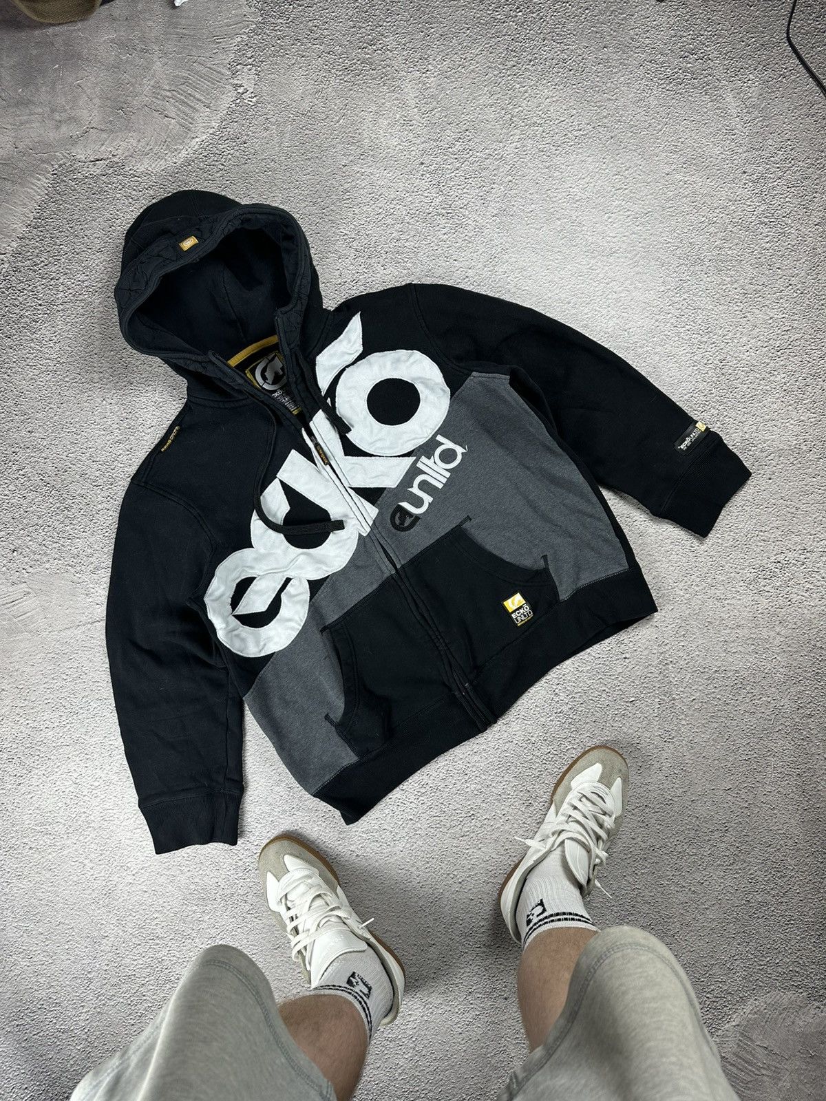 Ecko Unltd. Vintage Ecko Unltd Full Zip Hoodie Big Logo Y2K Japan Faded Size US XL / EU 56 / 4 - 3 Thumbnail