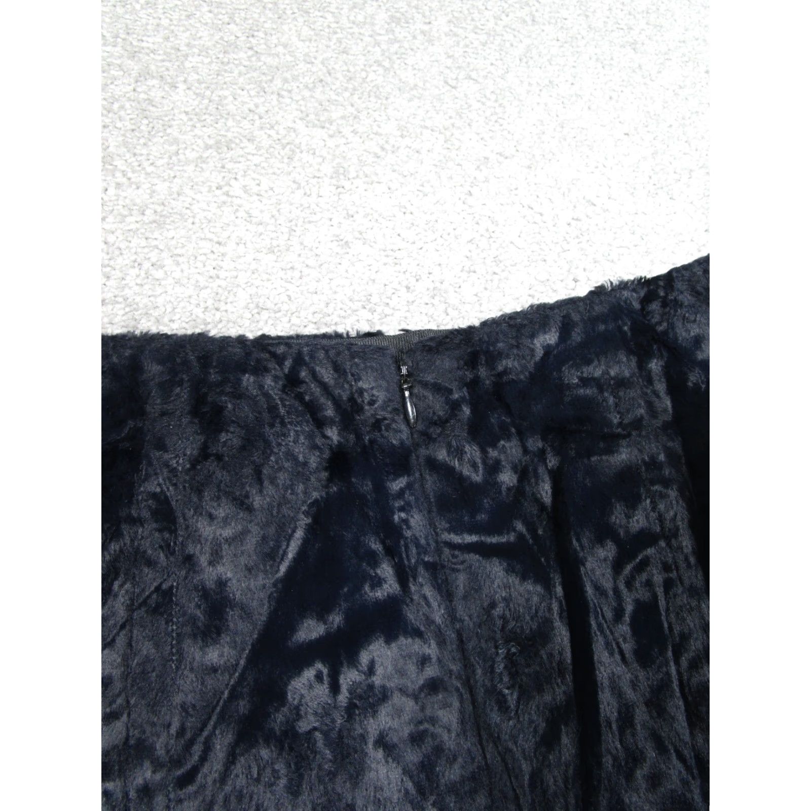 Michael Kors Michael Kors Mini Skirt Womens 2 Black Faux Fur Casual Party/Cocktail Travel Zip Zipper Cotton Blend Short Style Mini Skirt Womens 2 Black MK Size 26" / US 2 / IT 38 - 8 Thumbnail
