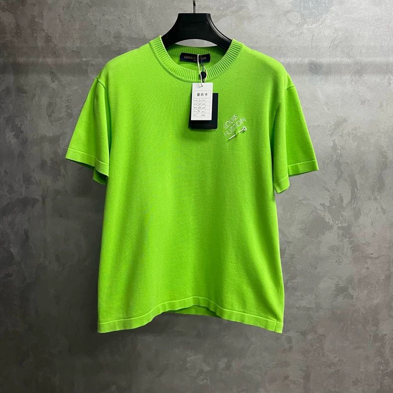 Louis Vuitton Louis Vuitton Green Solid Crew Neck Pullover Short Sleeve Size US S / EU 44-46 / 1 - 1 Thumbnail