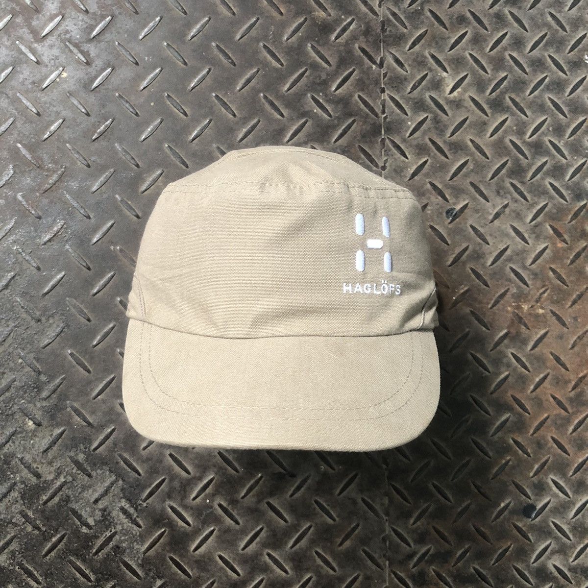 Haglofs Haglofs Cream Outdoor Hat Military Style Size ONE SIZE - 1 Thumbnail