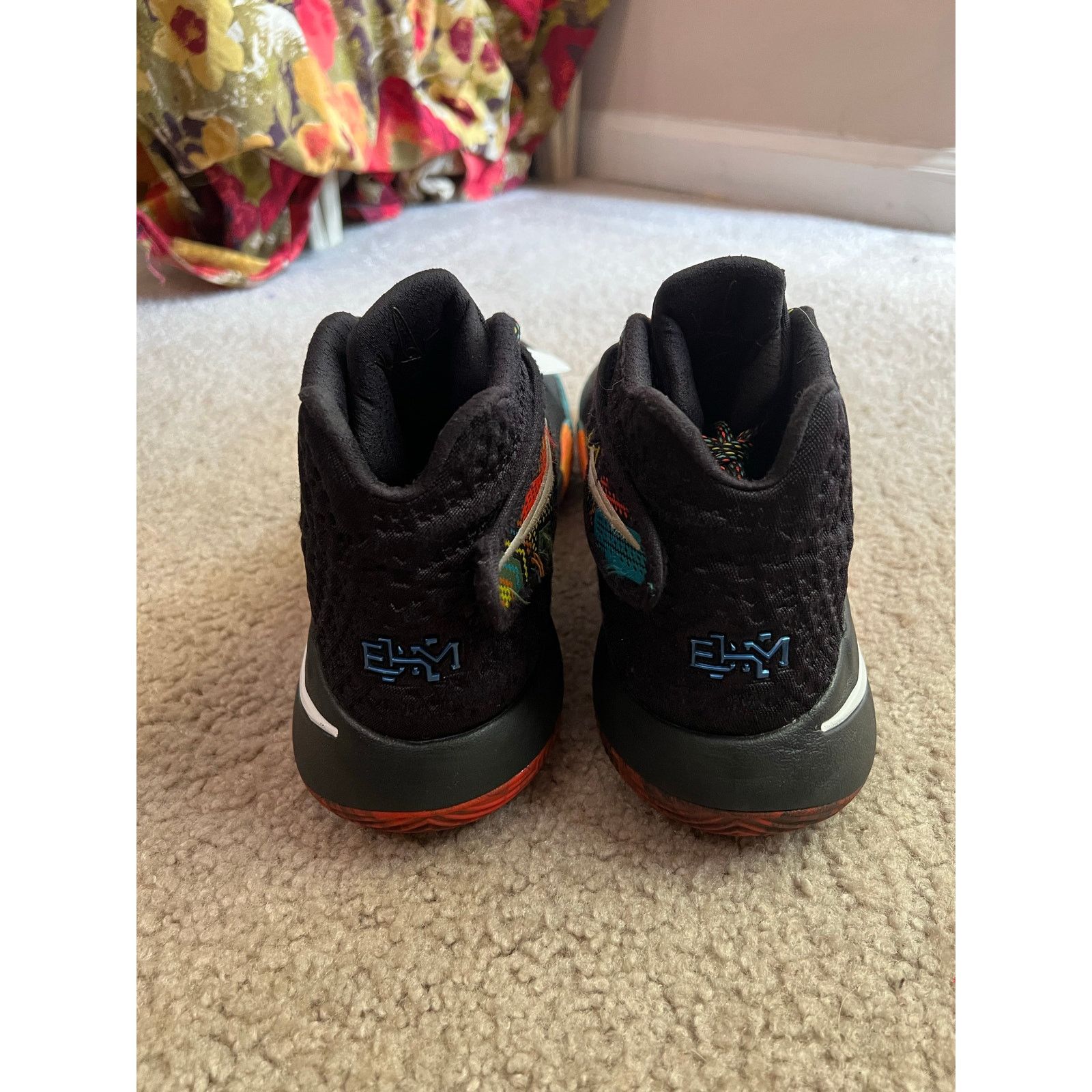 Nike Nike Kyrie 2 BHM Size 10.5 Size US 10.5 / EU 43-44 - 4 Thumbnail
