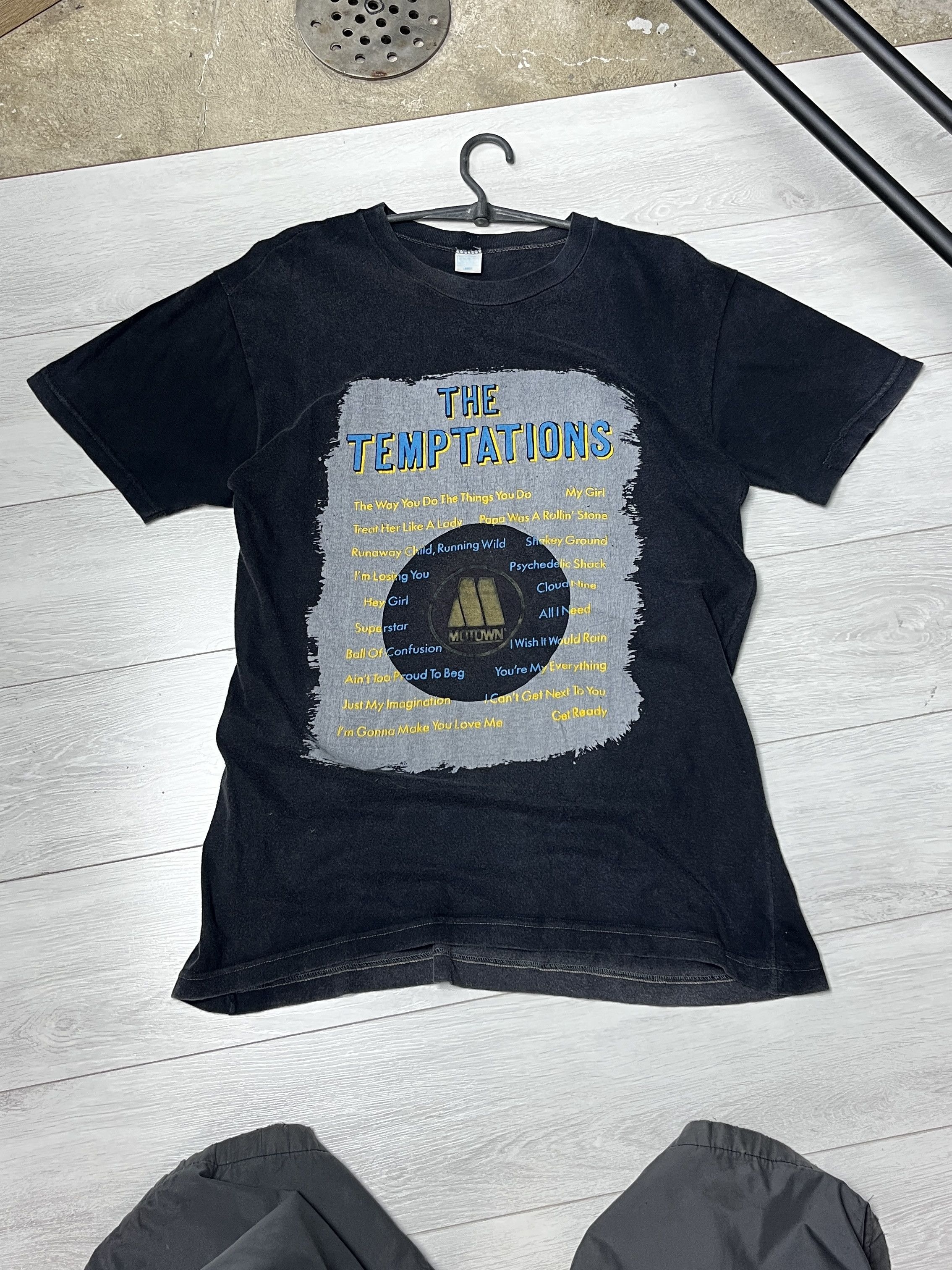 Vintage 1990s THE TEMPTATIONS "MOTOWN" SONGS LIST TEE - № 980 Size US L / EU 52-54 / 3 - 1 Thumbnail