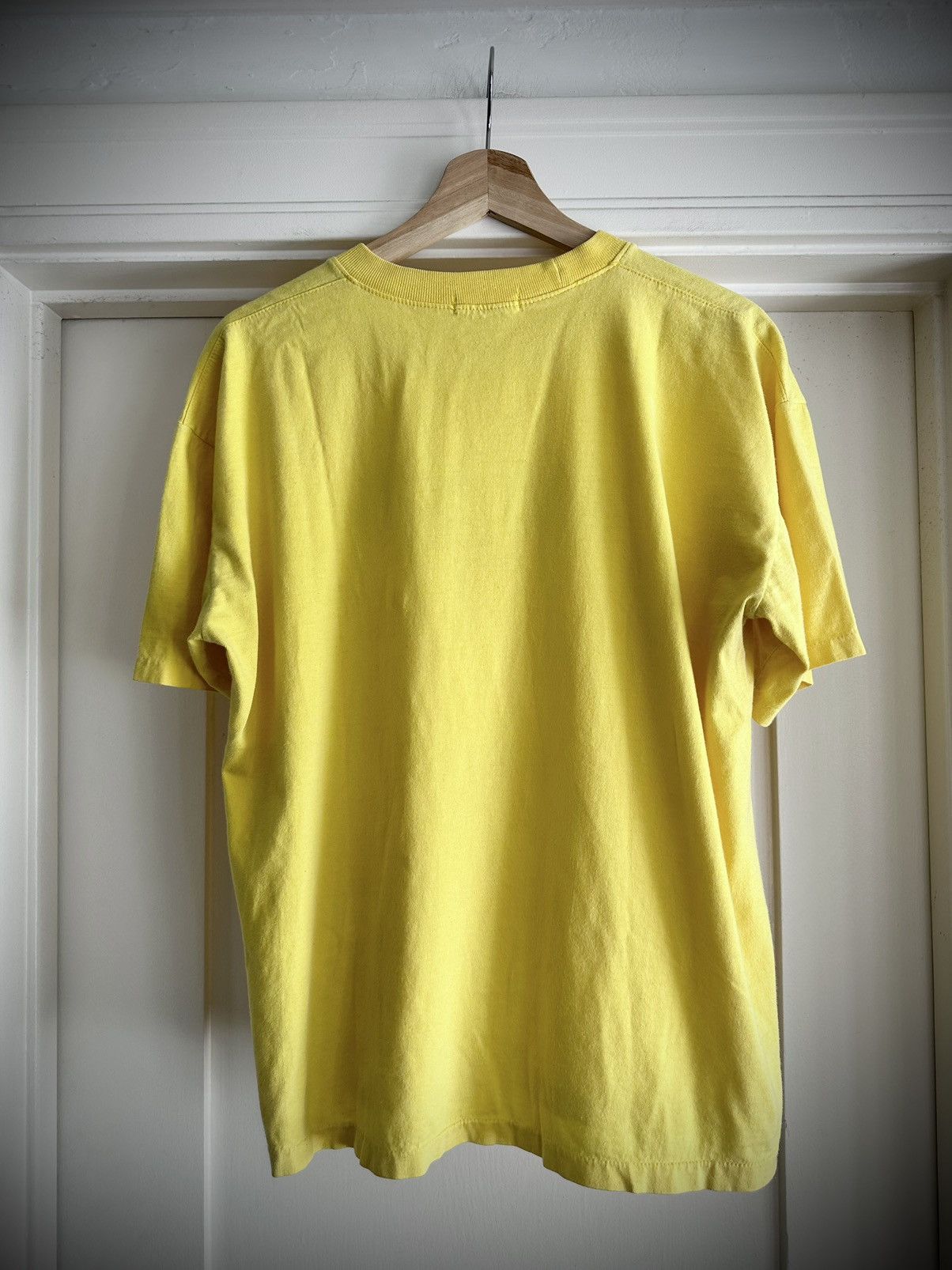 Calvin Klein × Vintage Vintage Y2K 80s Calvin Klein T Shirt Single Stitch Cropped Size US L / EU 52-54 / 3 - 7 Thumbnail