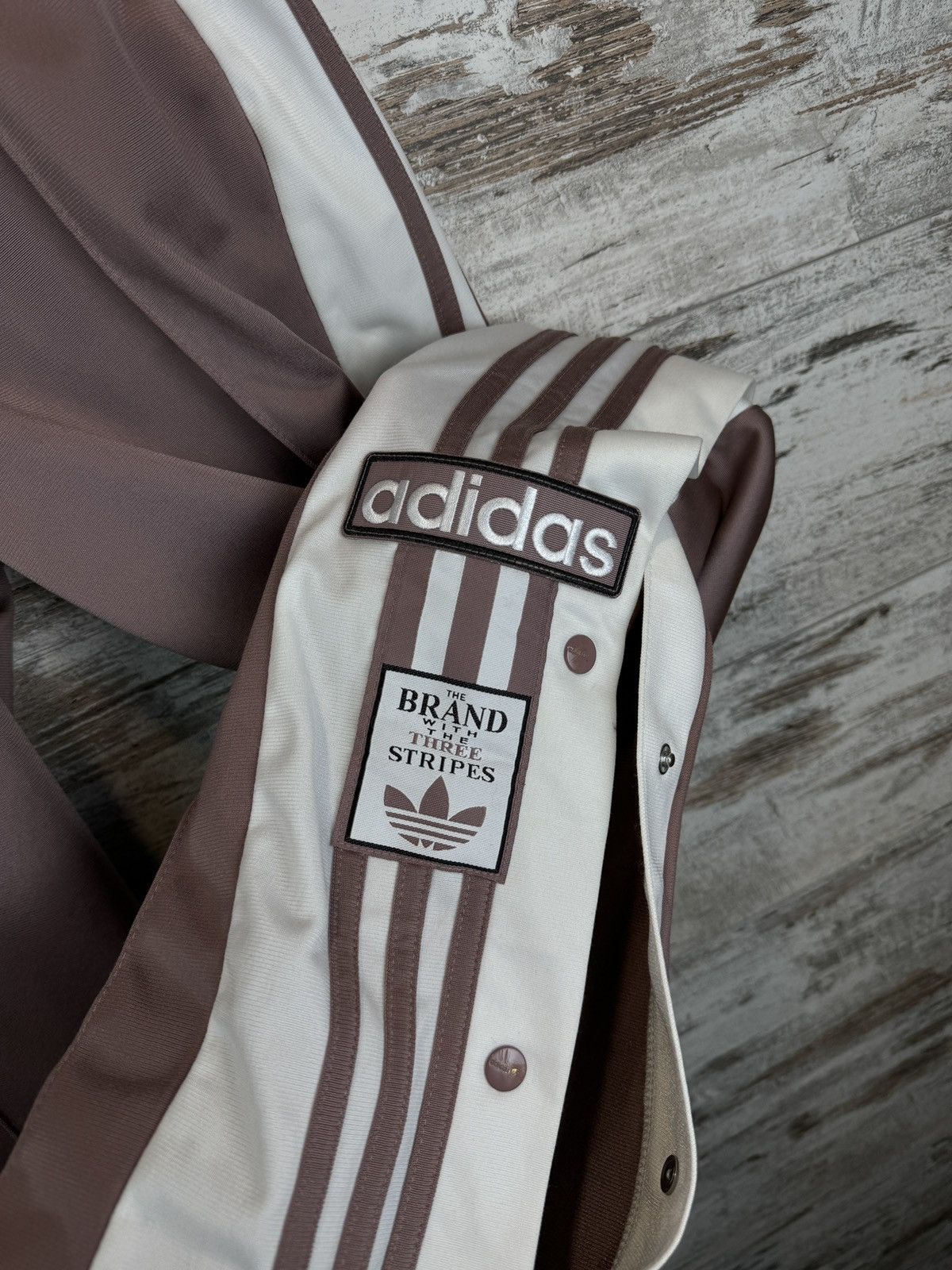 Adidas Women’s Adidas adibreak pants sweatpants streetwear Size 28" / US 6 / IT 42 - 7 Thumbnail