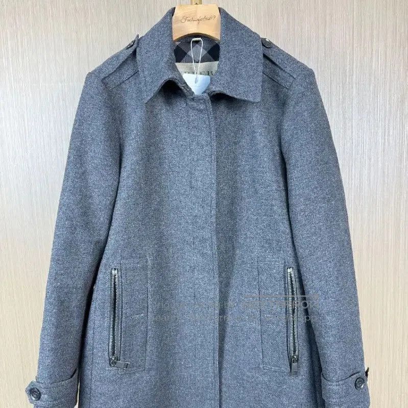 Burberry Burberry Women's Gray Wool Coat for Winter. Size L / US 10 / IT 46 - 1 Thumbnail