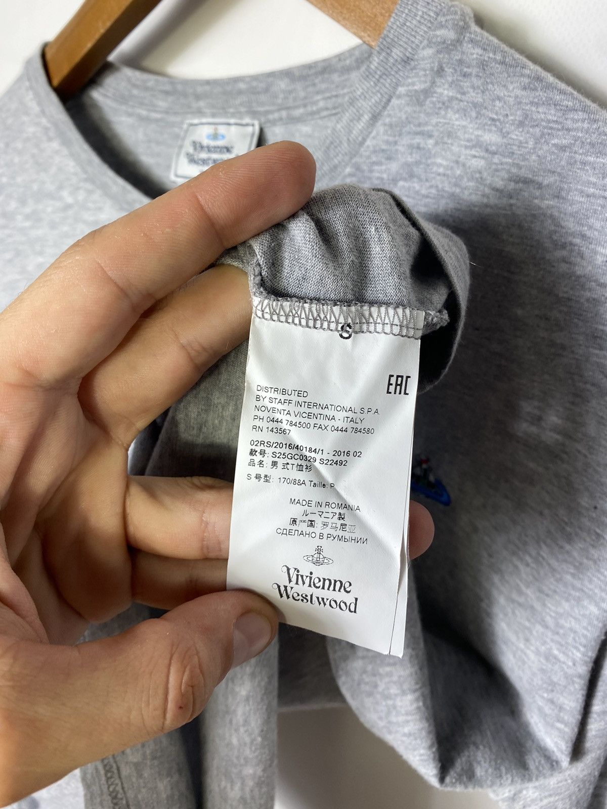 Vivienne Westwood Vivienne Westwood Small Logo Classic Grey T-shirt Tee Size US S / EU 44-46 / 1 - 6 Thumbnail