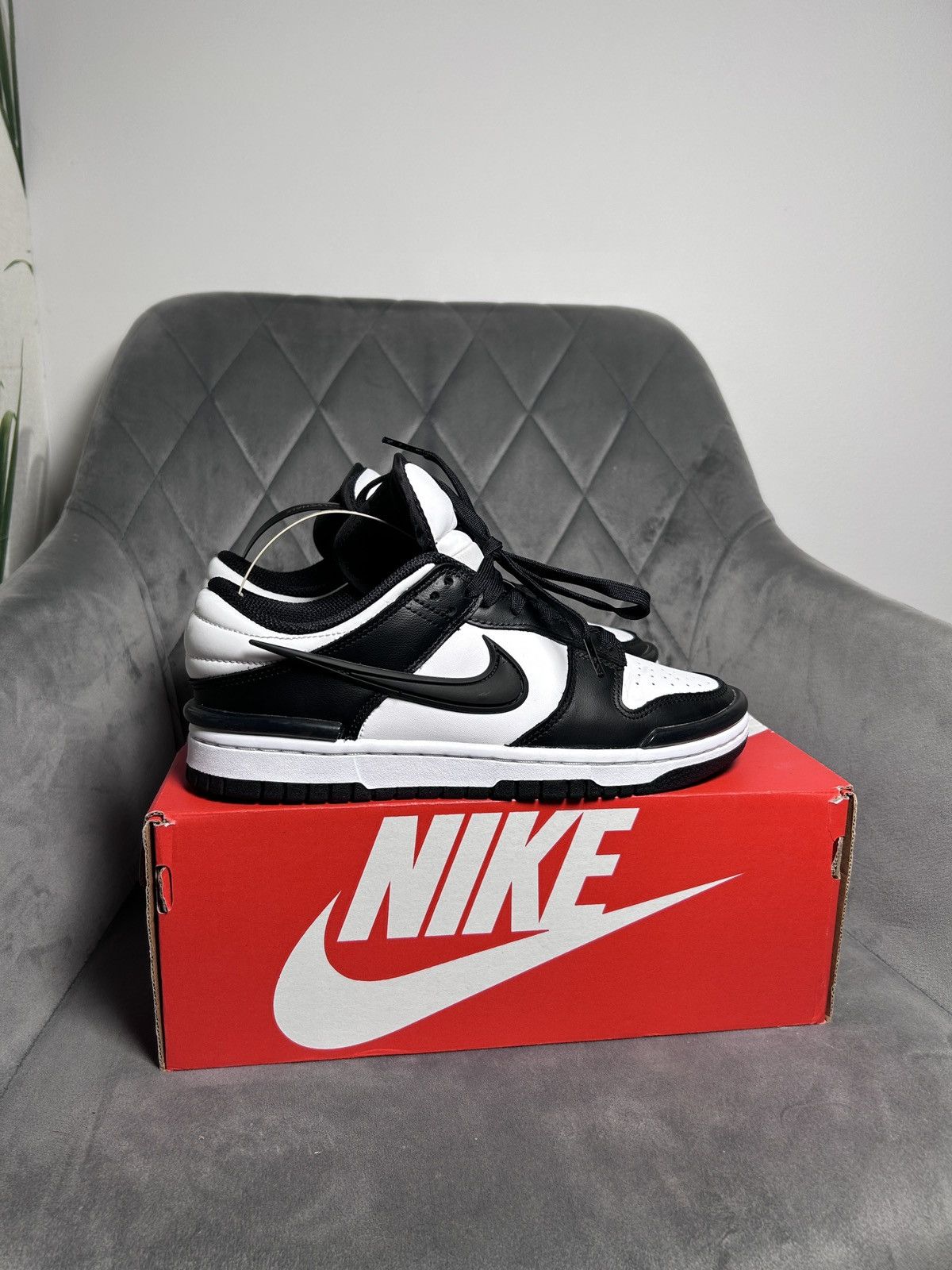 snipes dunk low panda