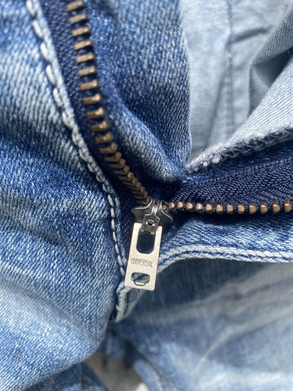 GOSTAR DE FUGA Distressed style gostar de fuga s20-09sep jeans unisex Size US 32 / EU 48 - 16 Thumbnail