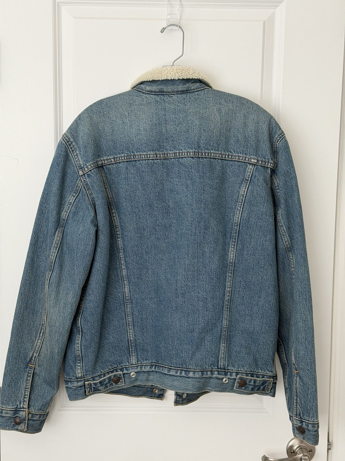 Levi's Levi’s Sherpa Denim Trucker Jacket Size US M / EU 48-50 / 2 - 2 Thumbnail