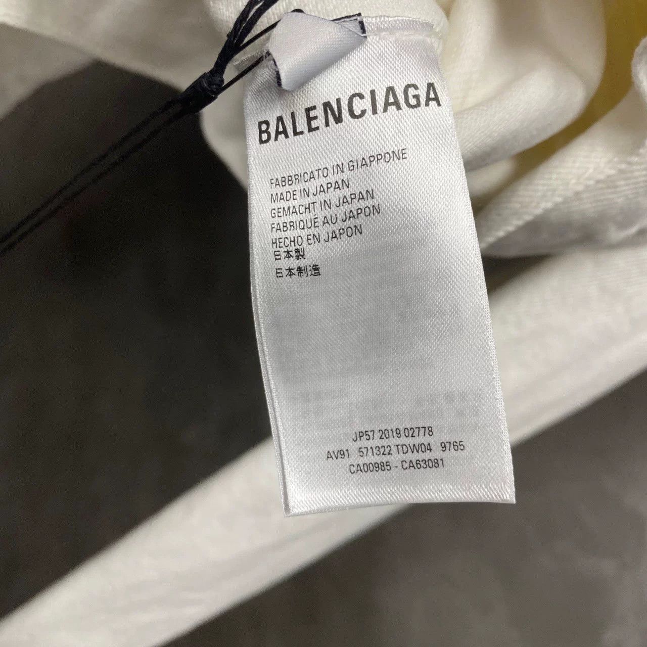Balenciaga white embroidered logo denim jacket Size US M / EU 48-50 / 2 - 2 Thumbnail