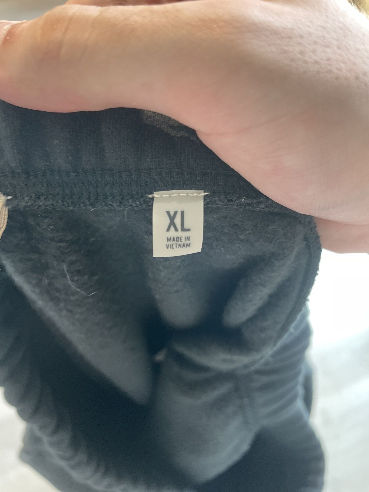 Essentials × Fear of God Fear of God Essentials FW22 Black Sweat Pants XL Size US 36 / EU 52 - 4 Thumbnail
