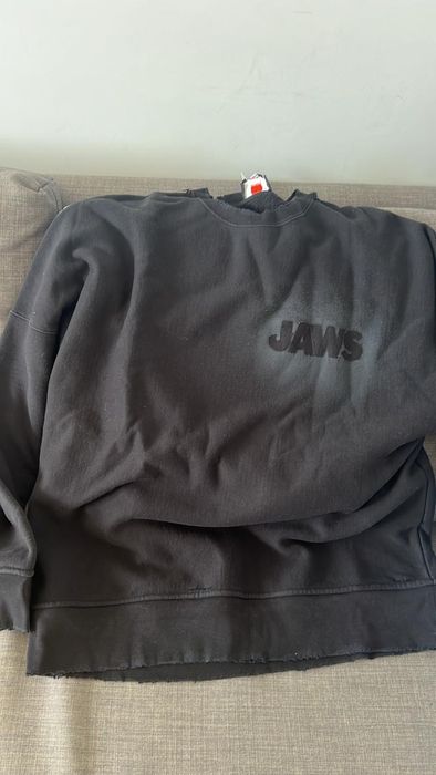 Calvin klein 2024 jaws sweater