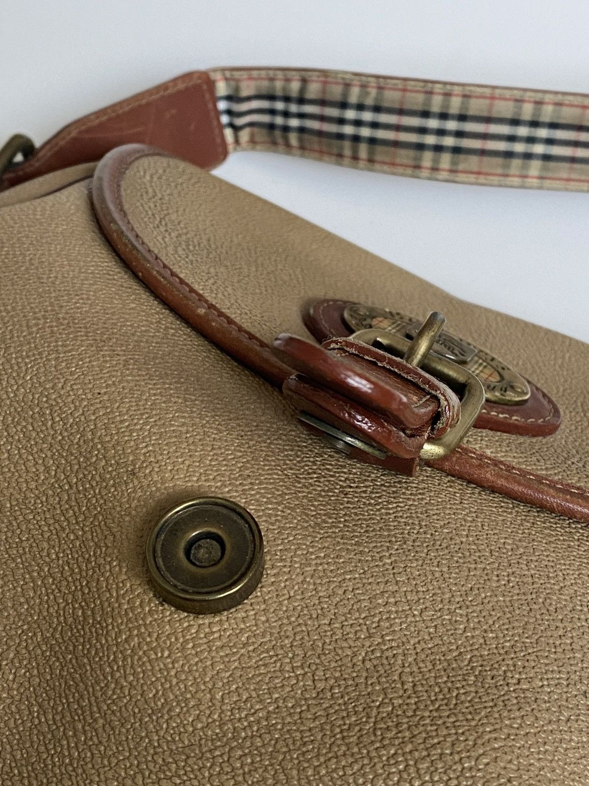 Burberry Burberrys Nova Check Vintage Leather Shoulder Bag Gold Beige Size ONE SIZE - 8 Thumbnail