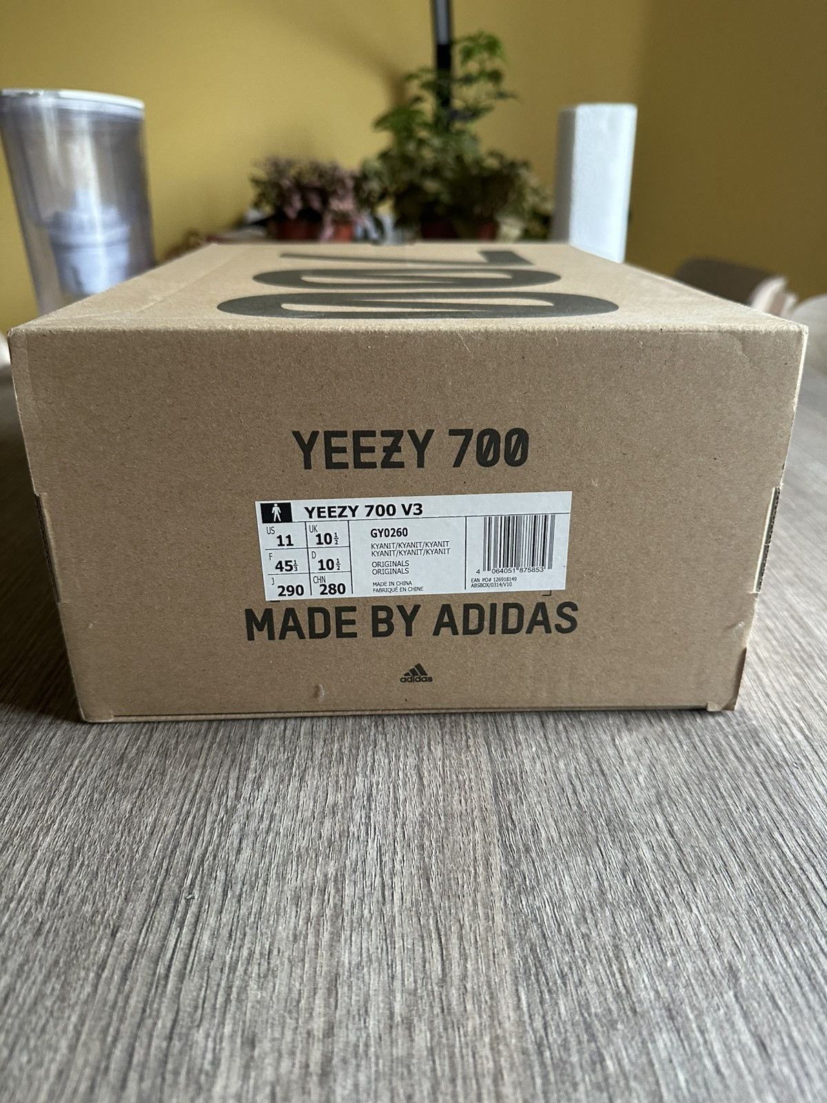 Yeezy Yeezy 700 v3 Kyanite Size US 11 / EU 44 - 6 Thumbnail