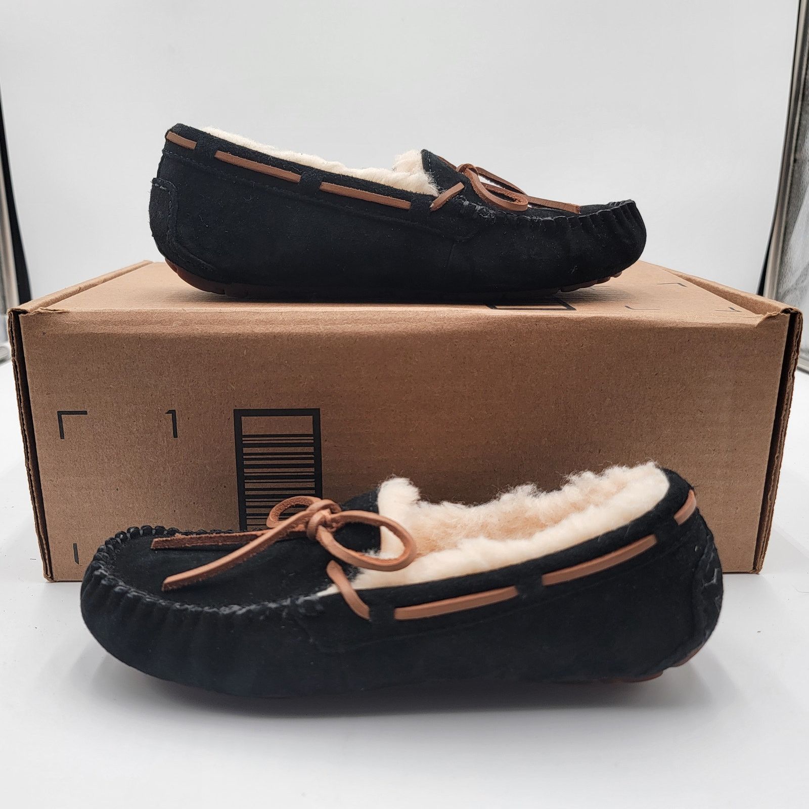 Ugg UGG Dakota Black Slipper, Women's Size 5, Wool Lined (159) Size US 5 / IT 35 - 2 Thumbnail