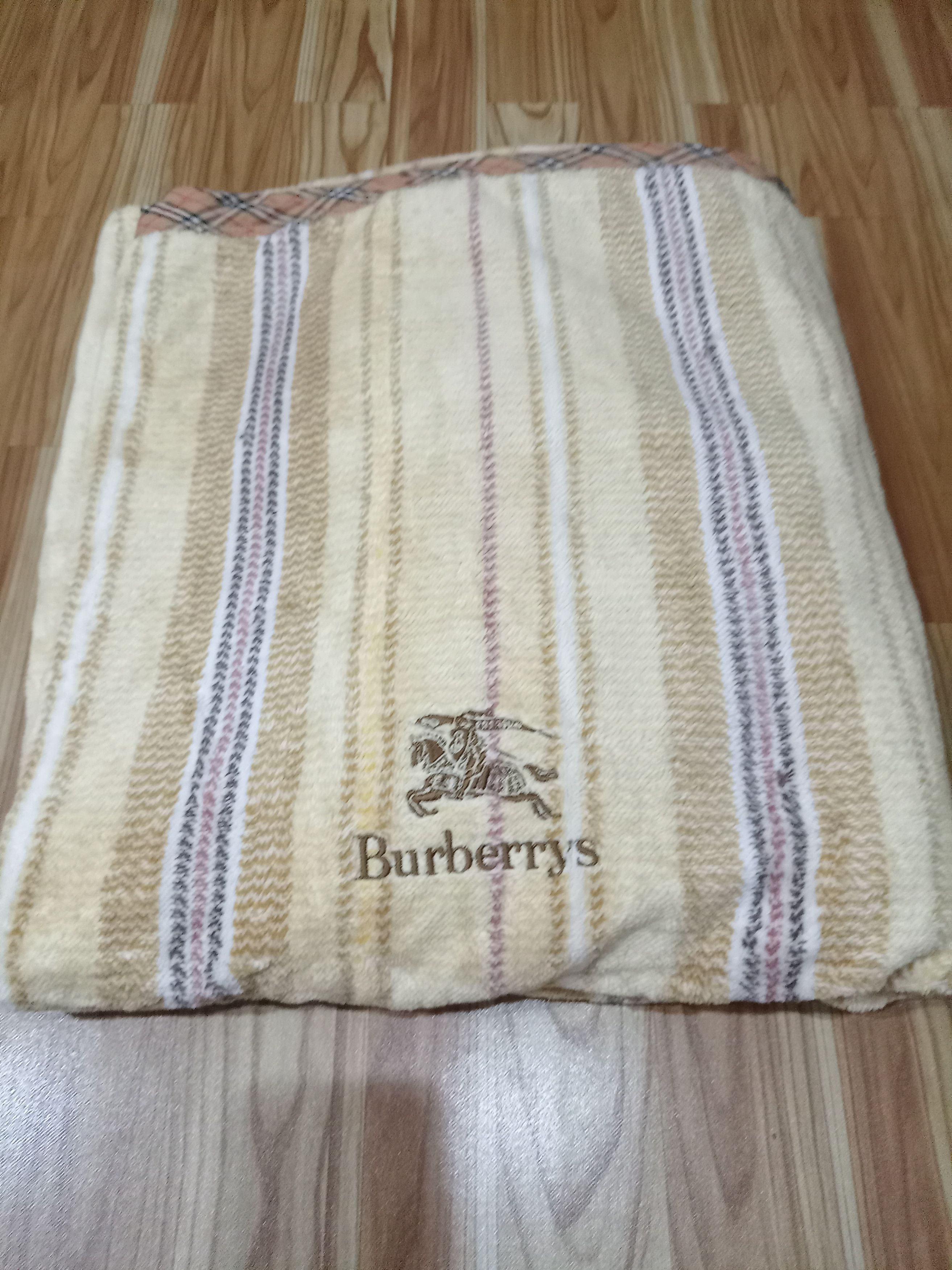 Burberry Burberry soft blanket Original Size ONE SIZE - 1 Thumbnail
