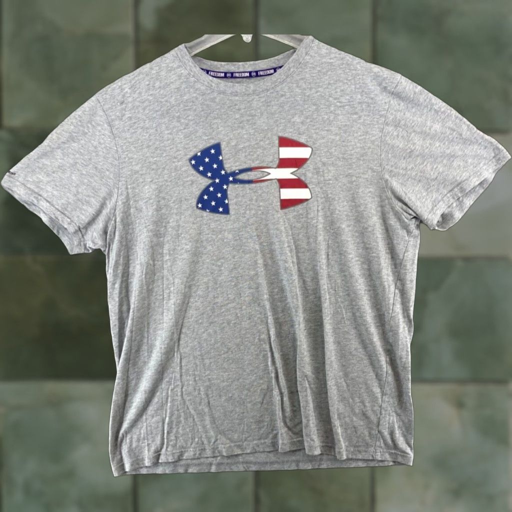 Under Armour Under Armour Mens TShirt XL Gray American Flag Logo Athletic Size US XL / EU 56 / 4 - 1 Thumbnail