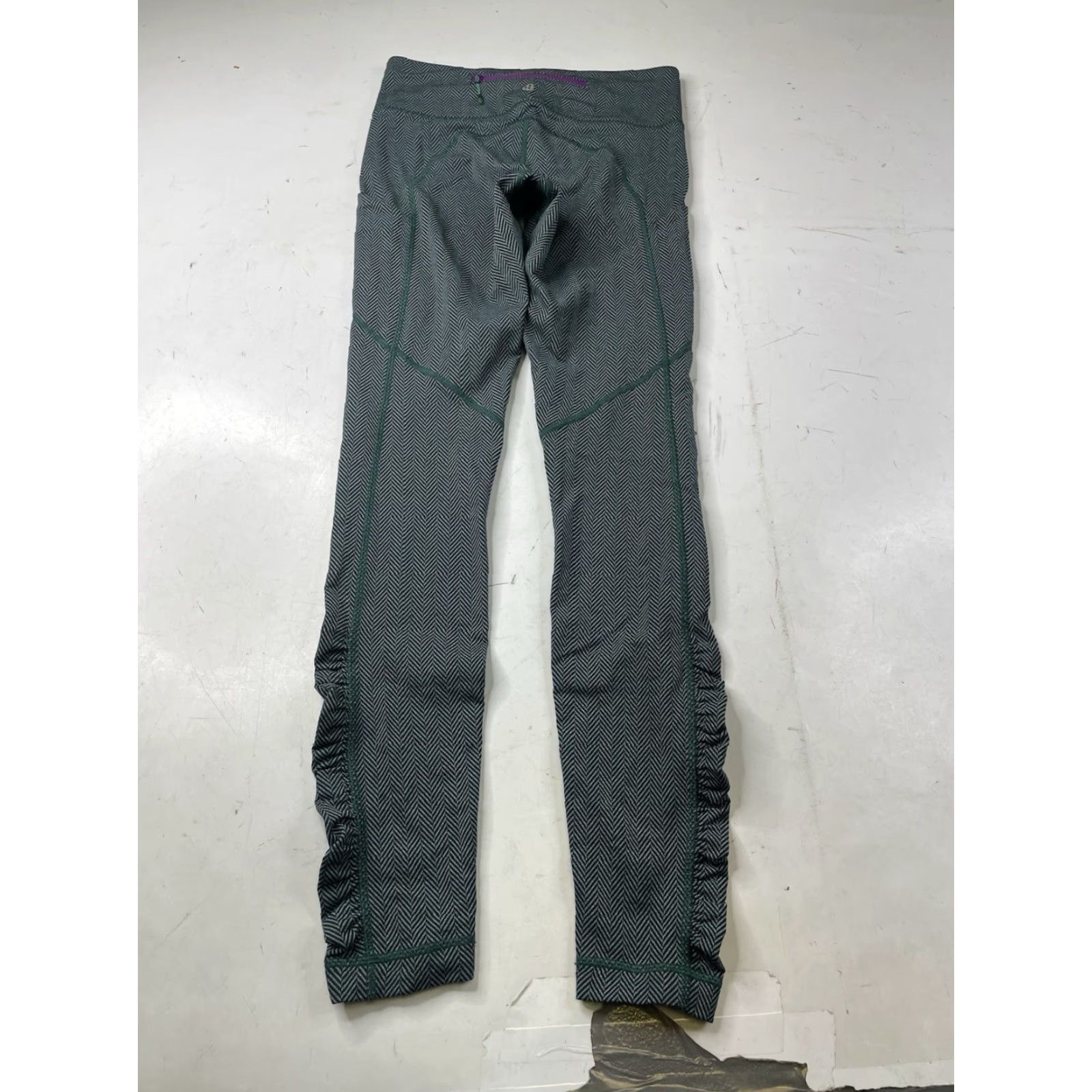 Lululemon Lululemon Speed Tight Leggings Size 4 Green Herringbone Compression Pull On Pocket Skinny Women Activewear Athleisure Gym Training Running Yoga Size 27" / US 4 / IT 40 - 4 Thumbnail