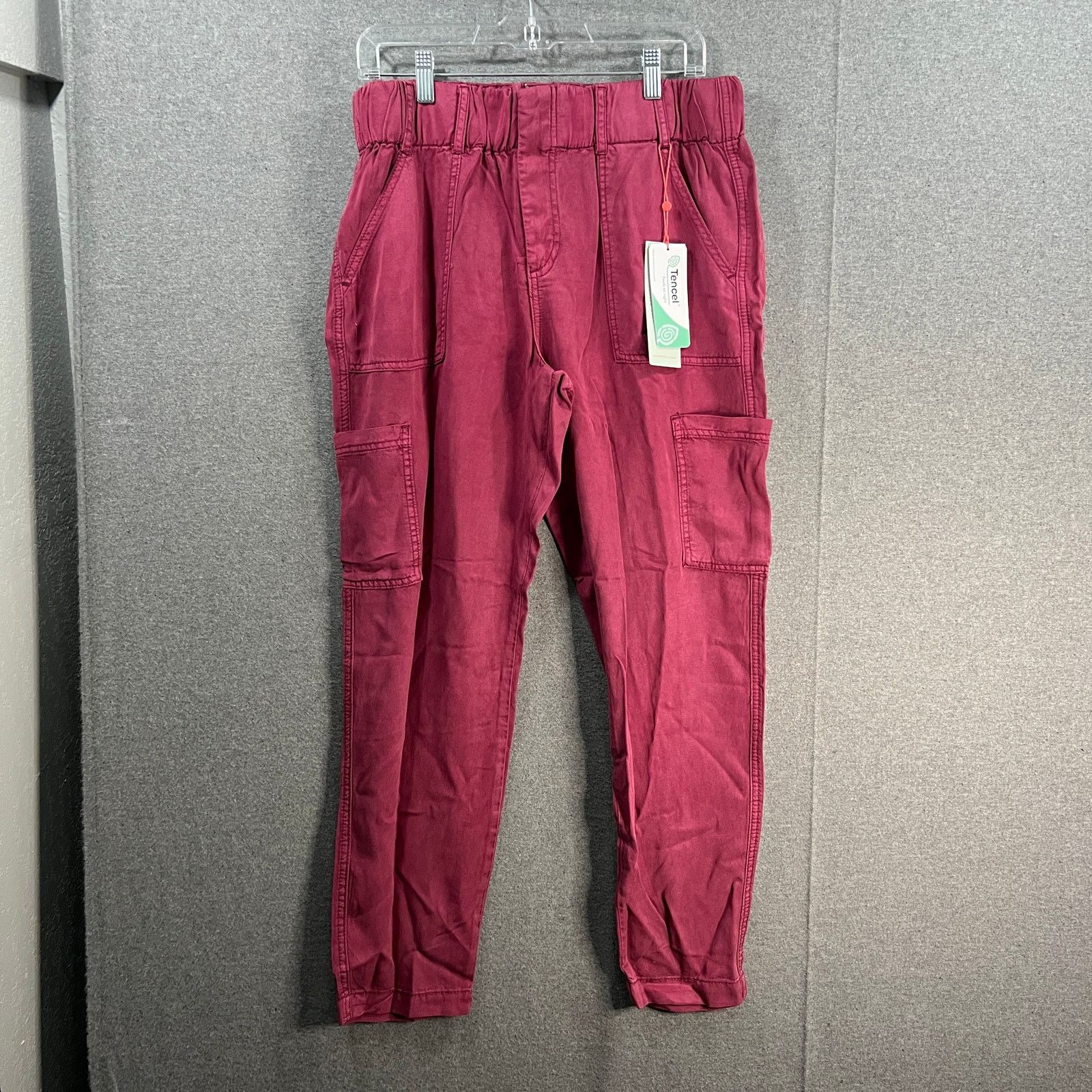 Other Laurie Felt Regular Lyocell Cargo Pants Plum, Medium Size 30" / US 8 / IT 44 - 1 Thumbnail