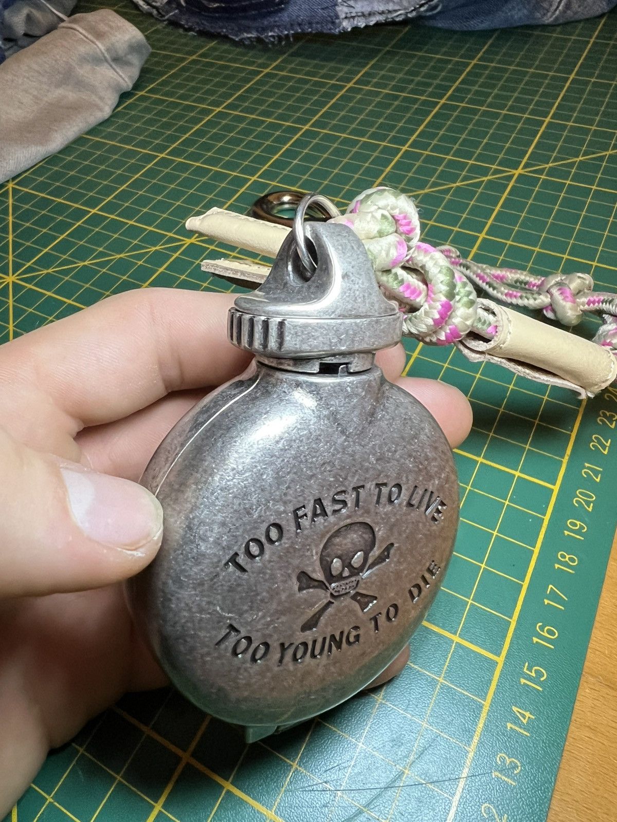 Vivienne Westwood Rare Vivienne Westwood skull braided portable ash catcher Size ONE SIZE - 4 Thumbnail