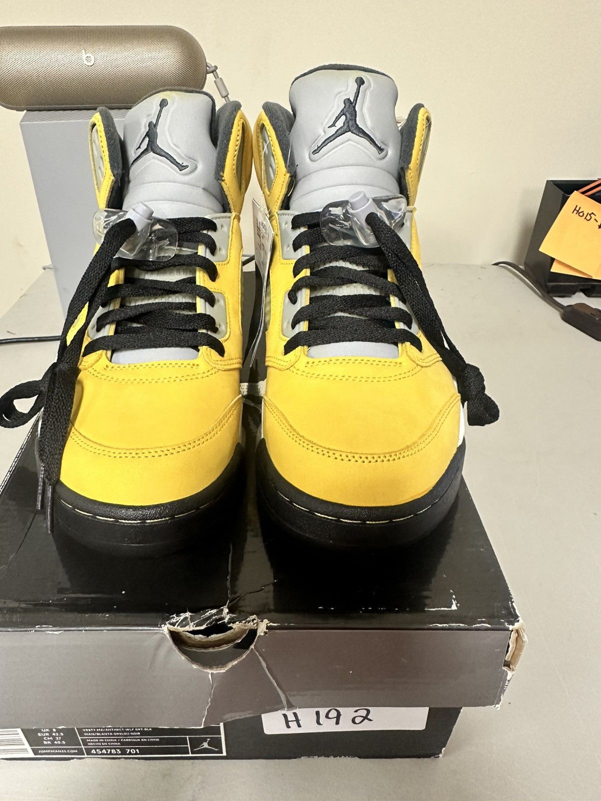 Nike Jordan 5 tokyo 2010 Size US 9 / EU 42 - 2 Thumbnail