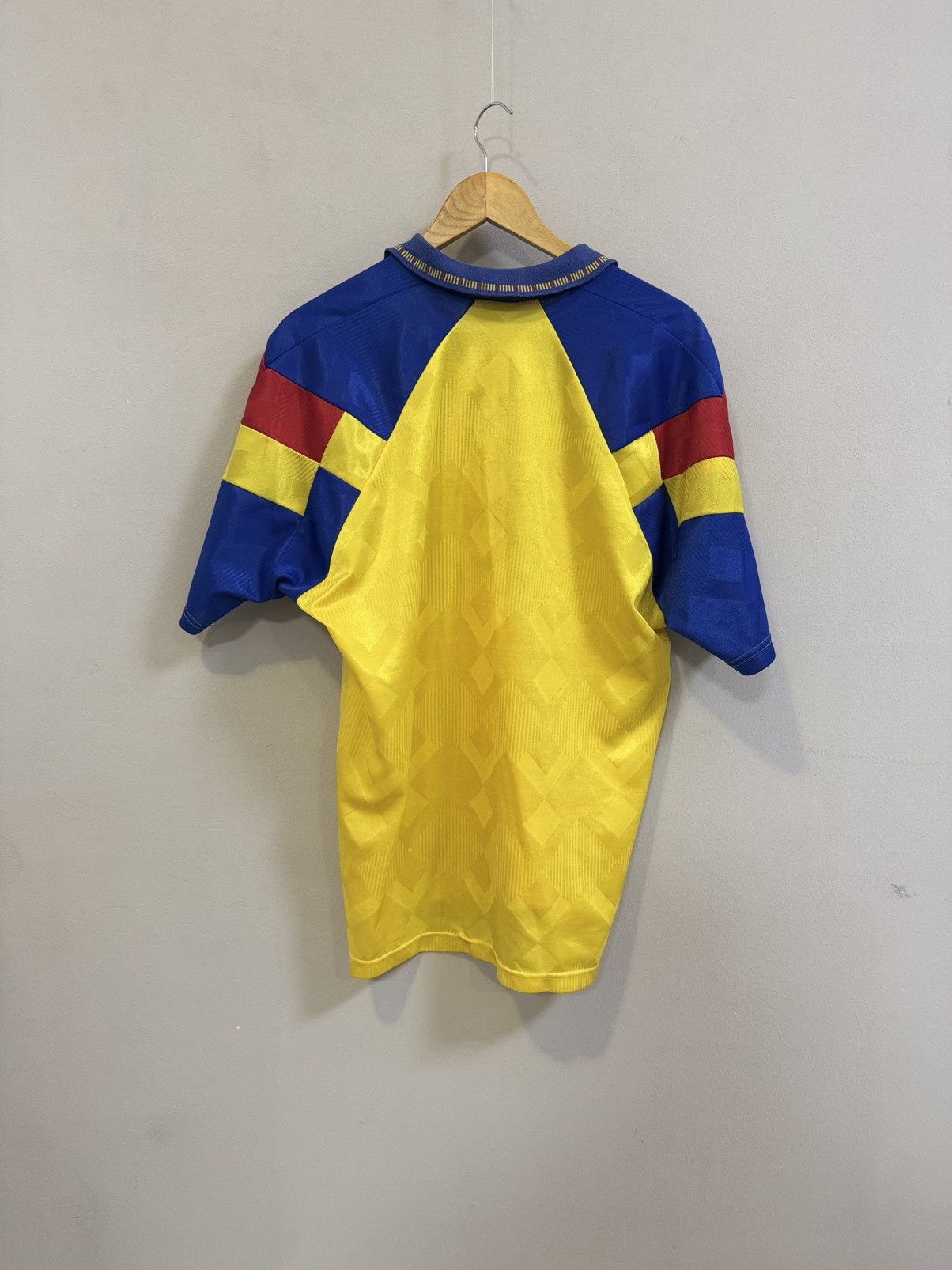 Umbro VINTAGE DERBY COUNTY 1992-1993 FOOTBALL AWAY SHIRT UMBRO Size US XL / EU 56 / 4 - 10 Thumbnail