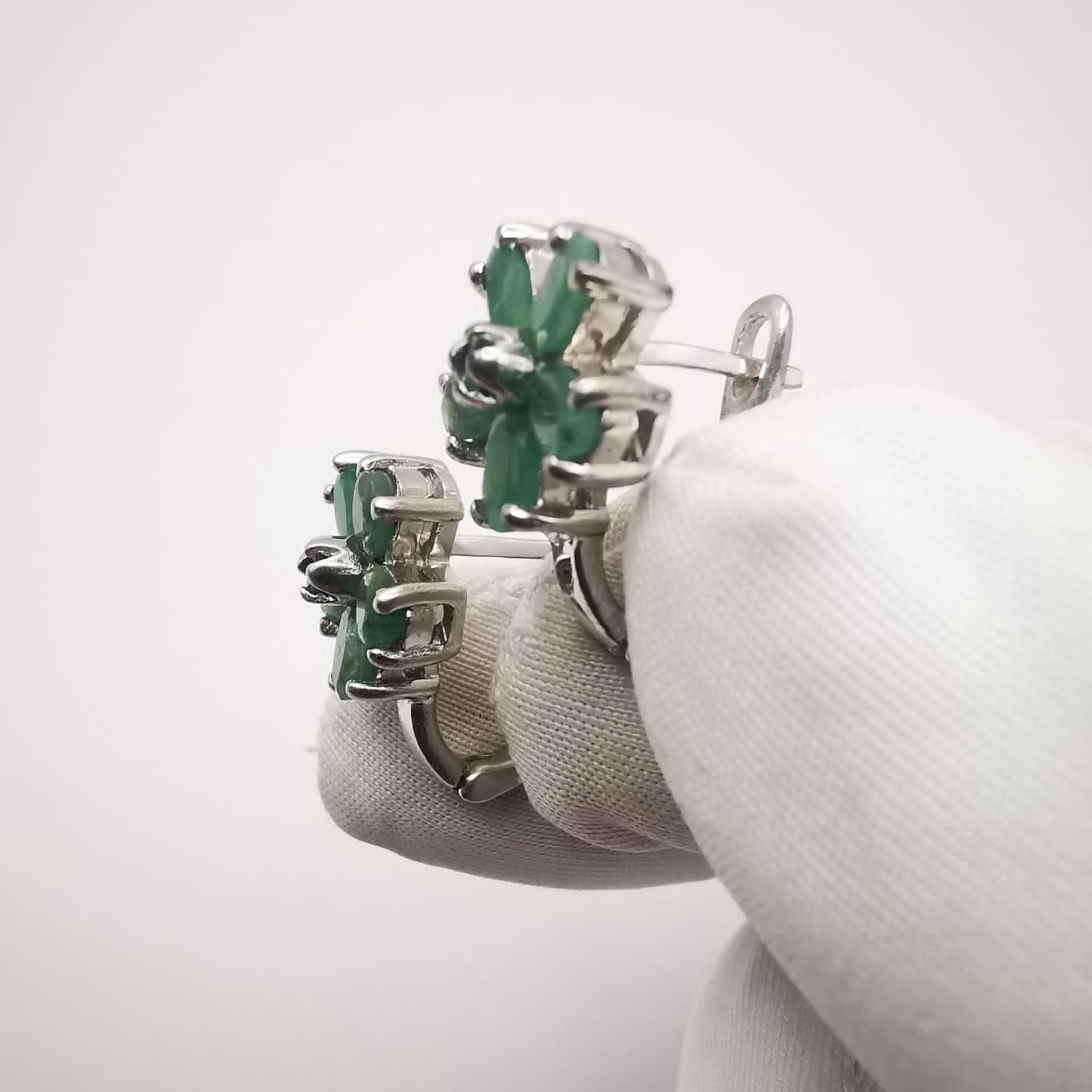Vintage Vintage Women's Earrings 925 Sterling Silver Jewelry Emerald Size ONE SIZE - 7 Thumbnail
