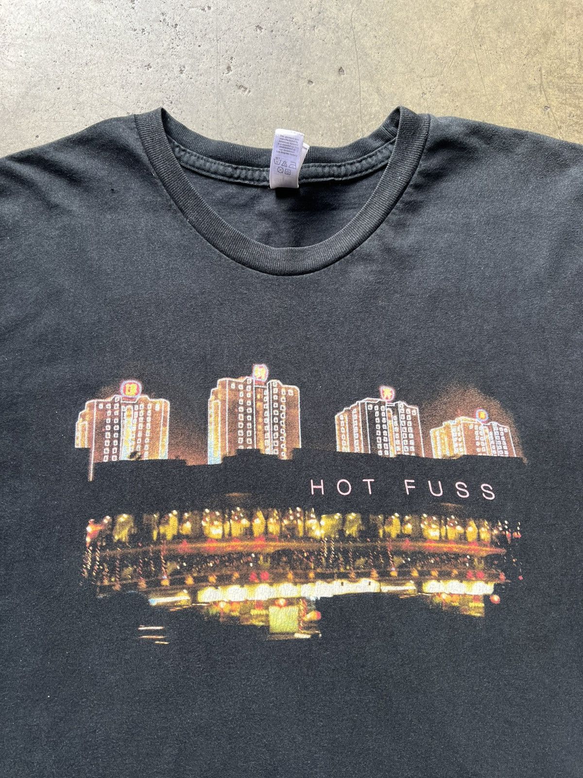 Vintage 2005 The Killers Hot Fuss US Tour Band Tee Shirt Strokes Size US L / EU 52-54 / 3 - 3 Thumbnail
