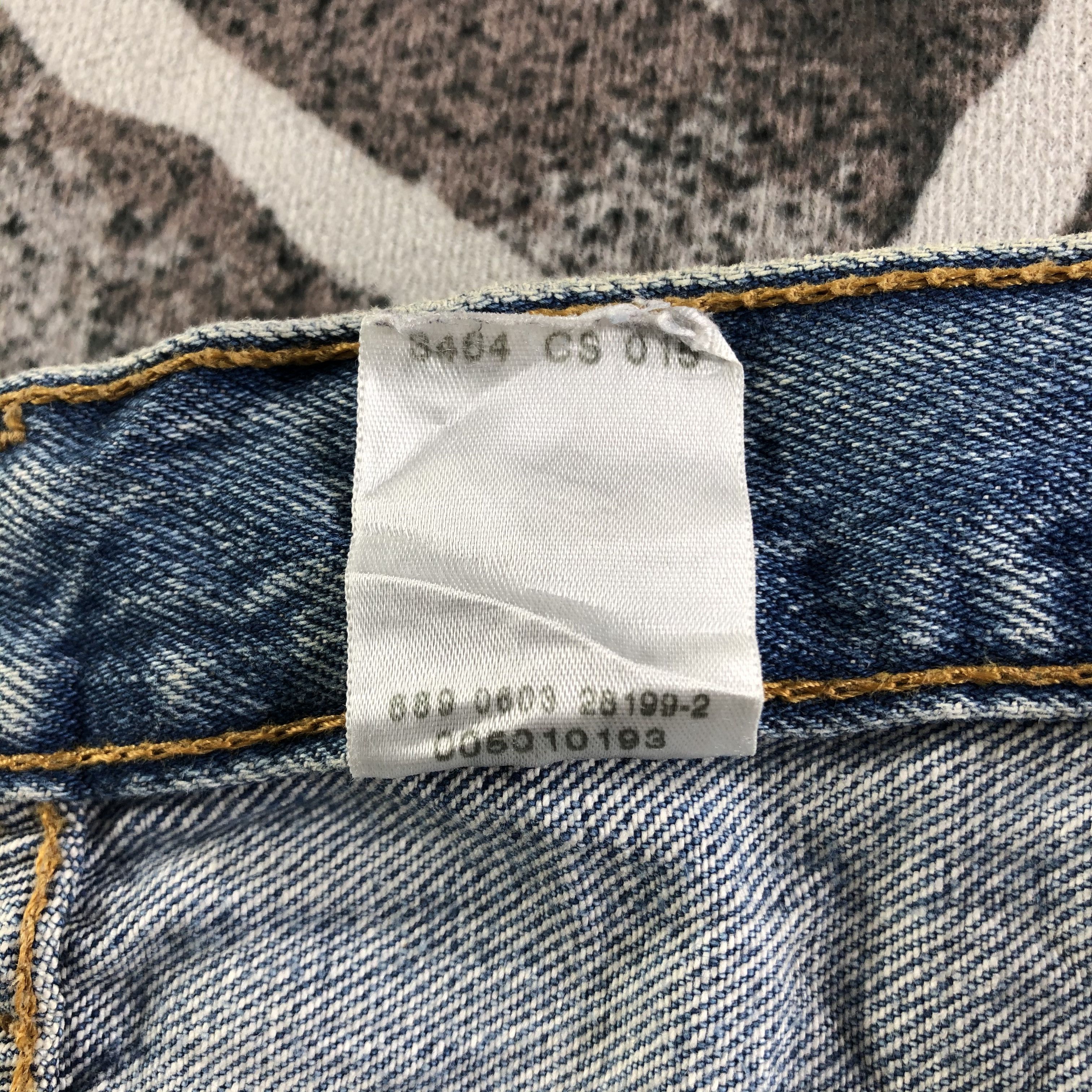 Levi's Vintage Levis 501 Jeans Medium Wash Denim KJ3120 Size US 32 / EU 48 - 10 Thumbnail