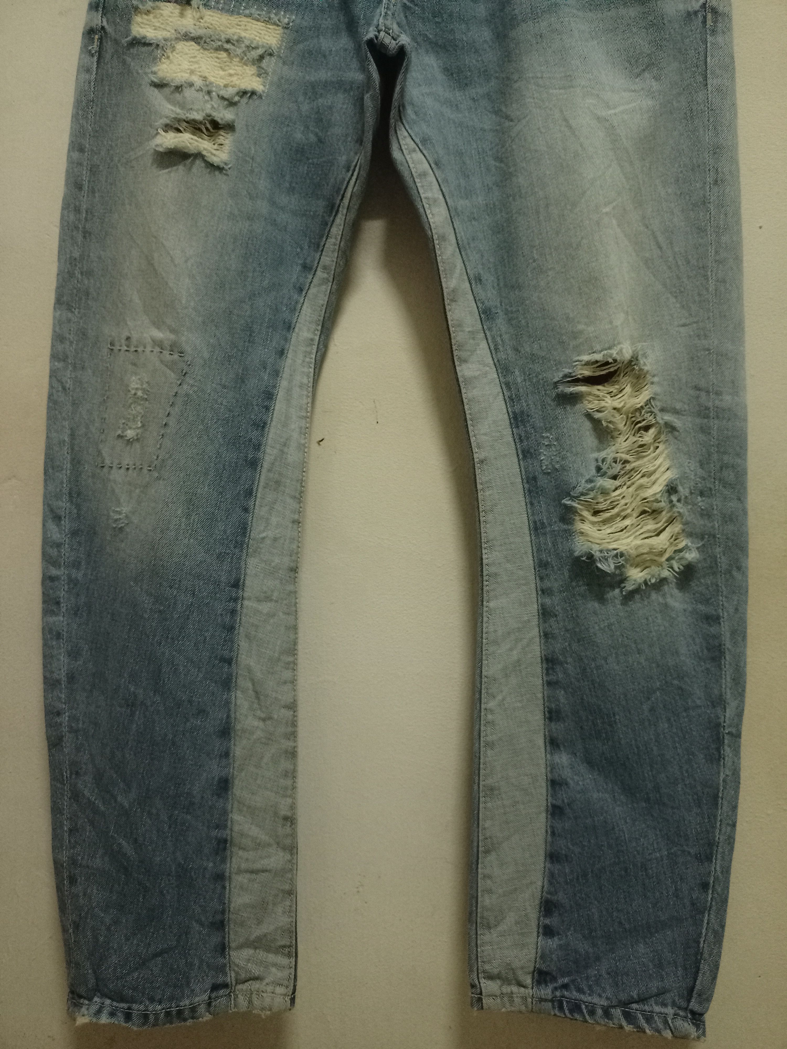 Zara Vintage Zara Hybrid Two Tone Curve Leg Distressed Jeans Size US 32 / EU 48 - 5 Thumbnail