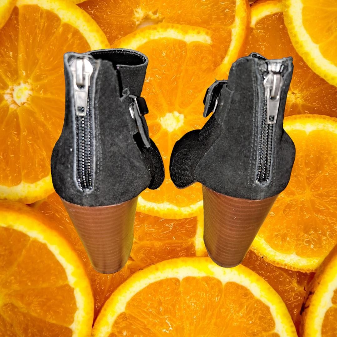 Dolce Vita Dolce Vita Black Ankle Boots With Back Zippers Size 7.5 Size US 7.5 / IT 37.5 - 5 Thumbnail