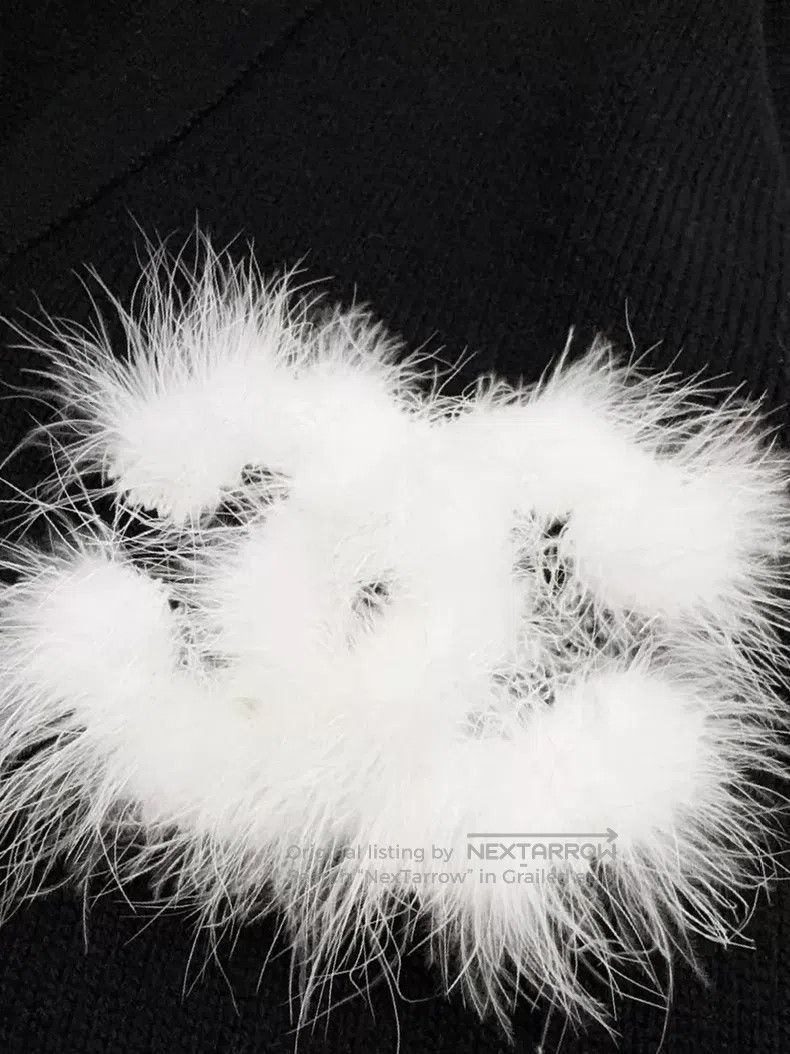 Chanel Chanel Long-sleeved white feather double C fur logo long-s Size XS / US 0-2 / IT 36-38 - 8 Thumbnail