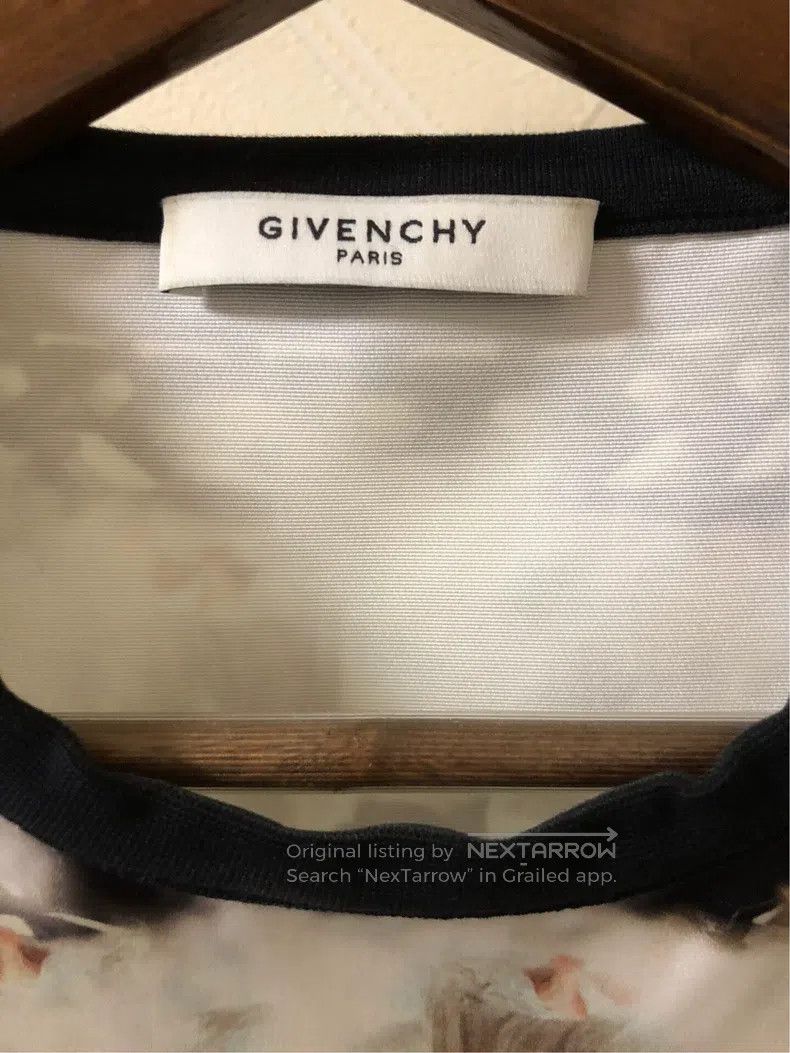 Givenchy Givenchy short sleeves Size US XS / EU 42 / 0 - 5 Thumbnail