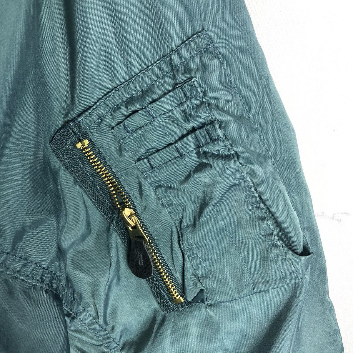 Japanese Brand Vintage Thrashed Bomber Jacket MA-1 Reversible Distressed Size US XL / EU 56 / 4 - 9 Thumbnail