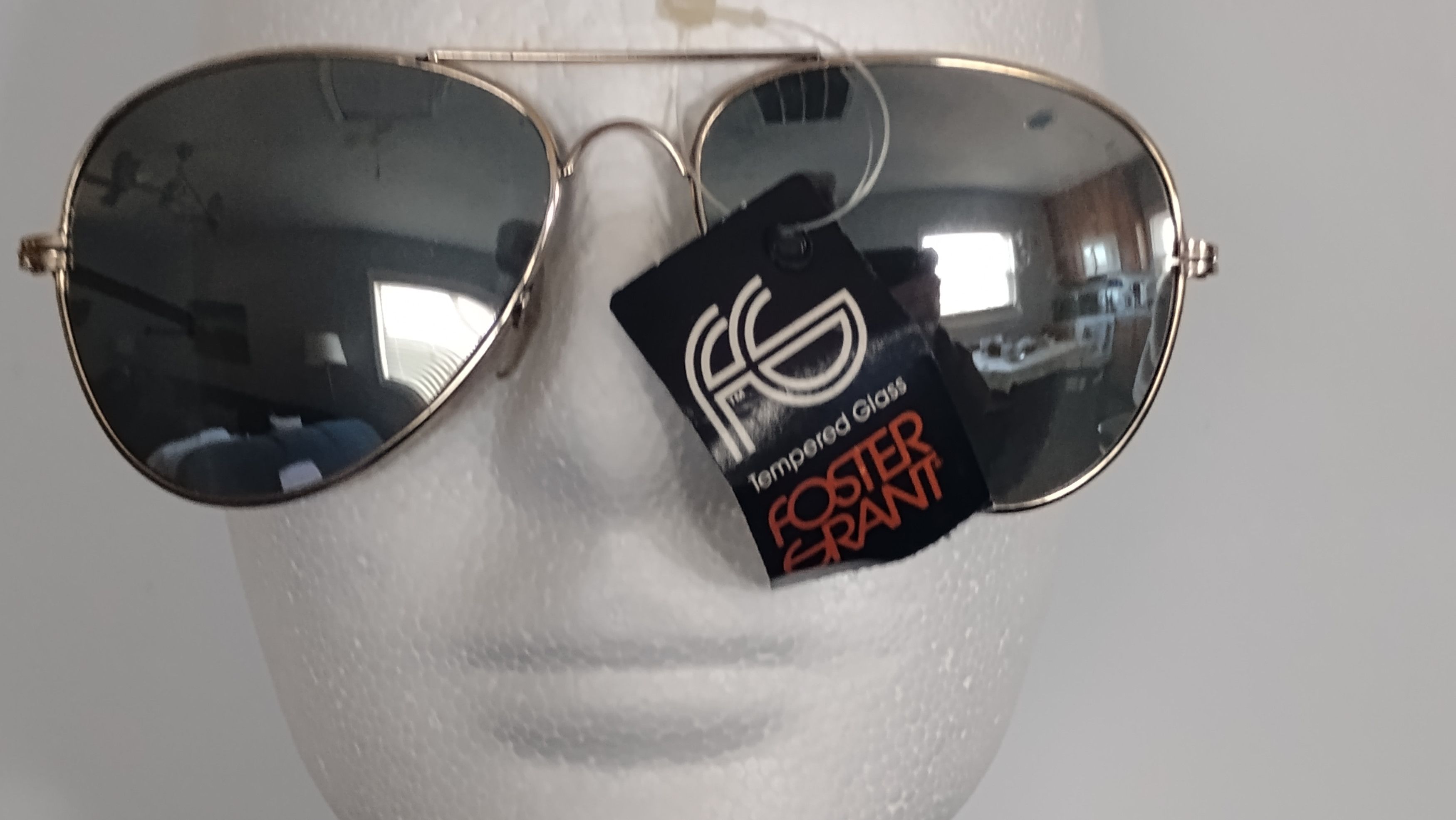 Foster Grant Vintage Foster Grant Gold Sunglasses NOS Size ONE SIZE - 1 Thumbnail