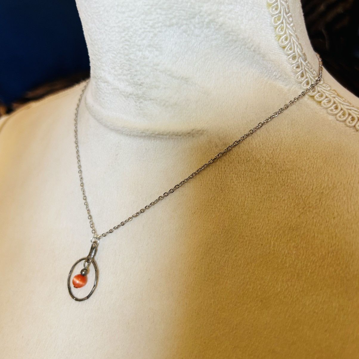 Handmade Handcrafted vintage peach cat eye glass medallion necklace Size ONE SIZE - 3 Thumbnail