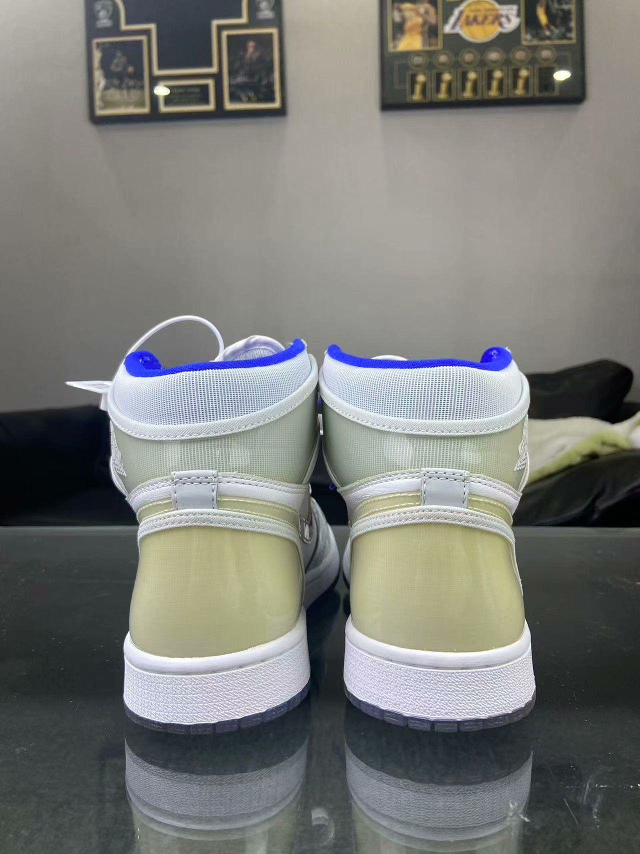 Nike Nike Hitop Sneakers 8 Men Size US 8 / EU 41 - 1 Thumbnail
