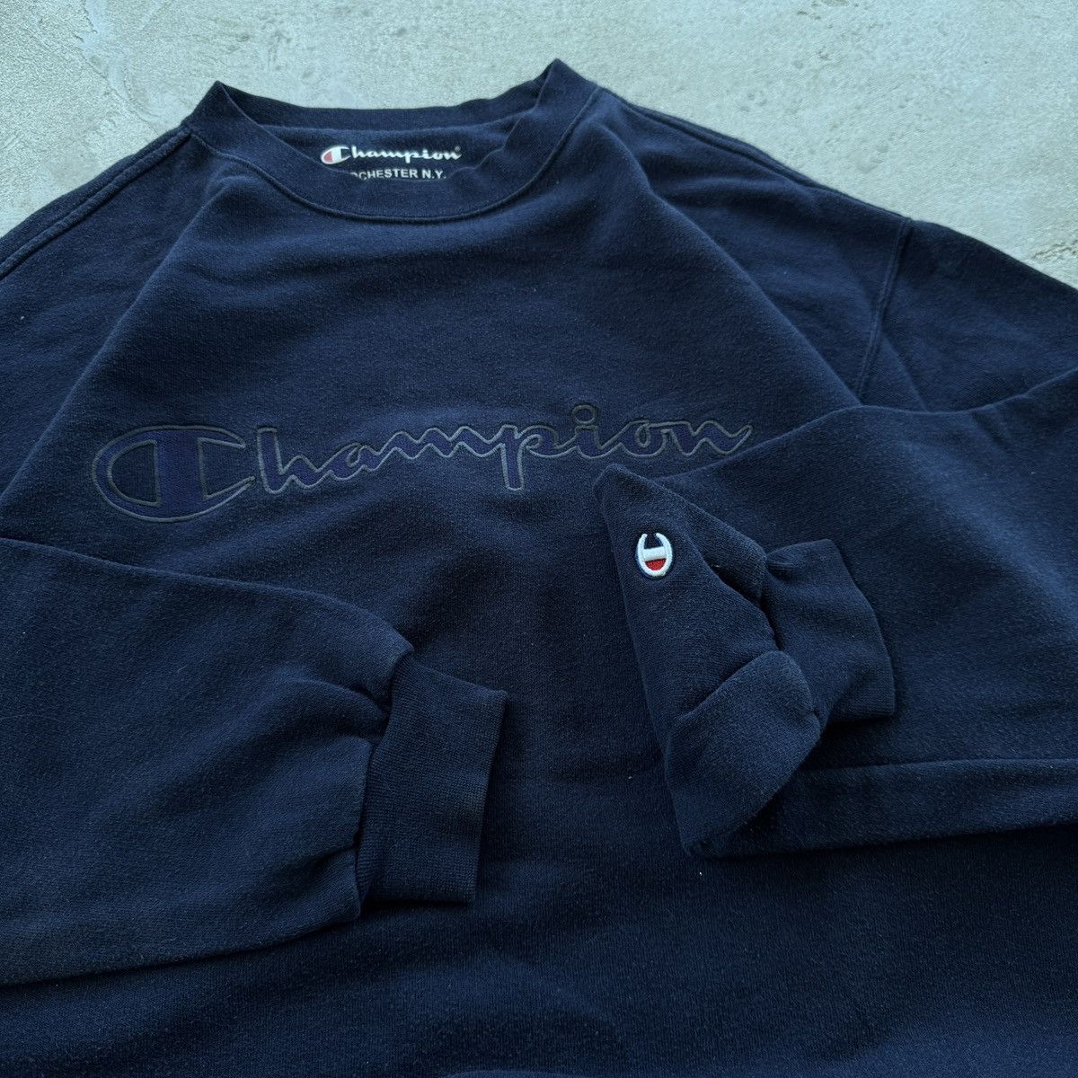 Champion Vintage 90s Champion Baggy Crewneck Sweatshirt Navy Blue Size US XL / EU 56 / 4 - 4 Thumbnail