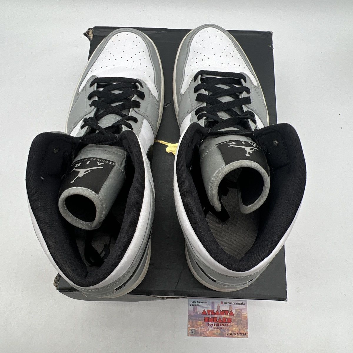 Nike Air Jordan 1 mid smoke grey Size US 14 / EU 47 - 6 Thumbnail