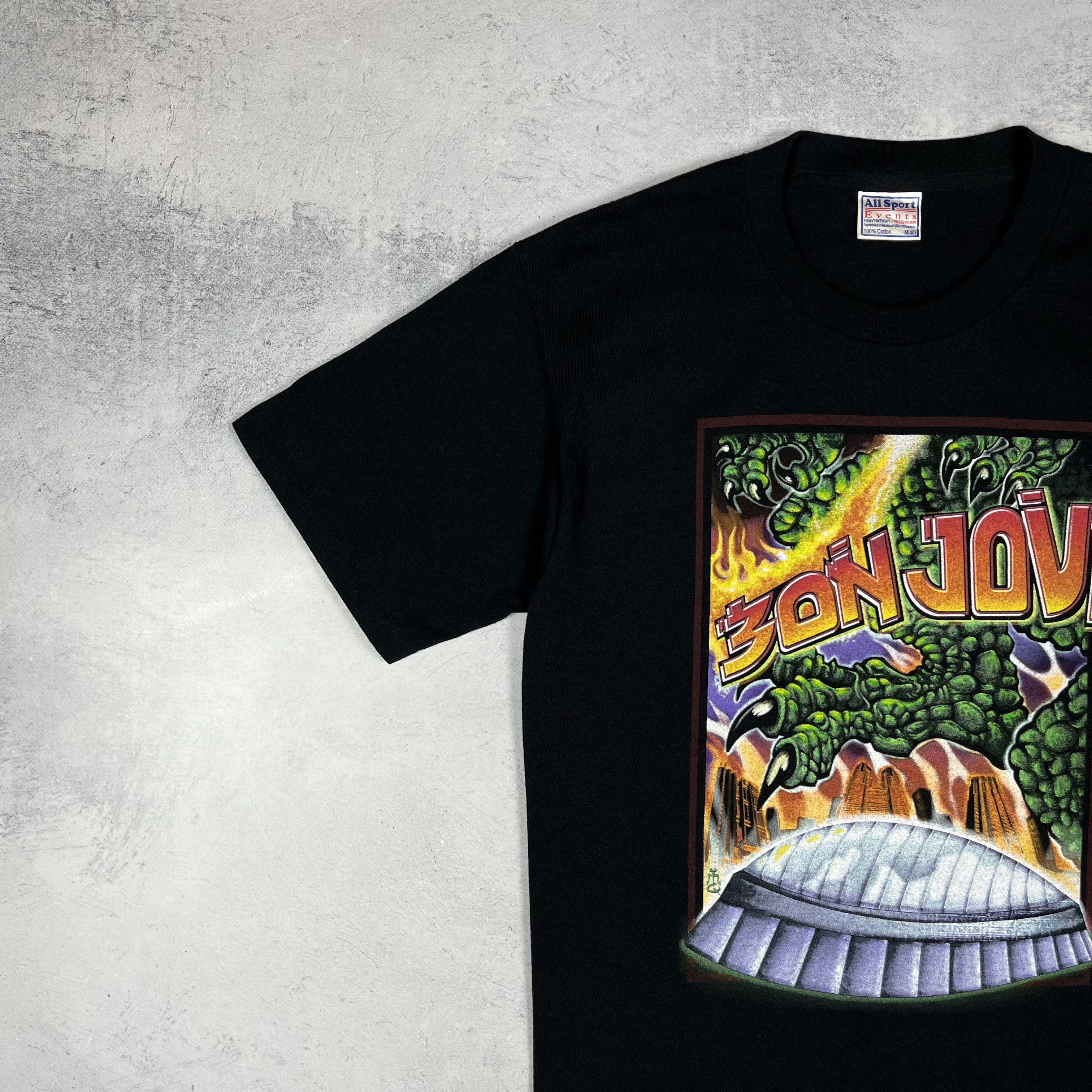 Band Tees Vintage Bon Jovi Japan Crash Rare Tour T Shirt 2000’s Size US M / EU 48-50 / 2 - 6 Thumbnail