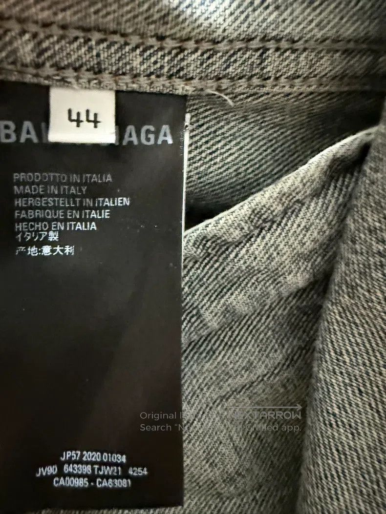 Balenciaga Balenciaga Manchester United Soccer Embroidered Water Ripp Size US S / EU 44-46 / 1 - 4 Thumbnail