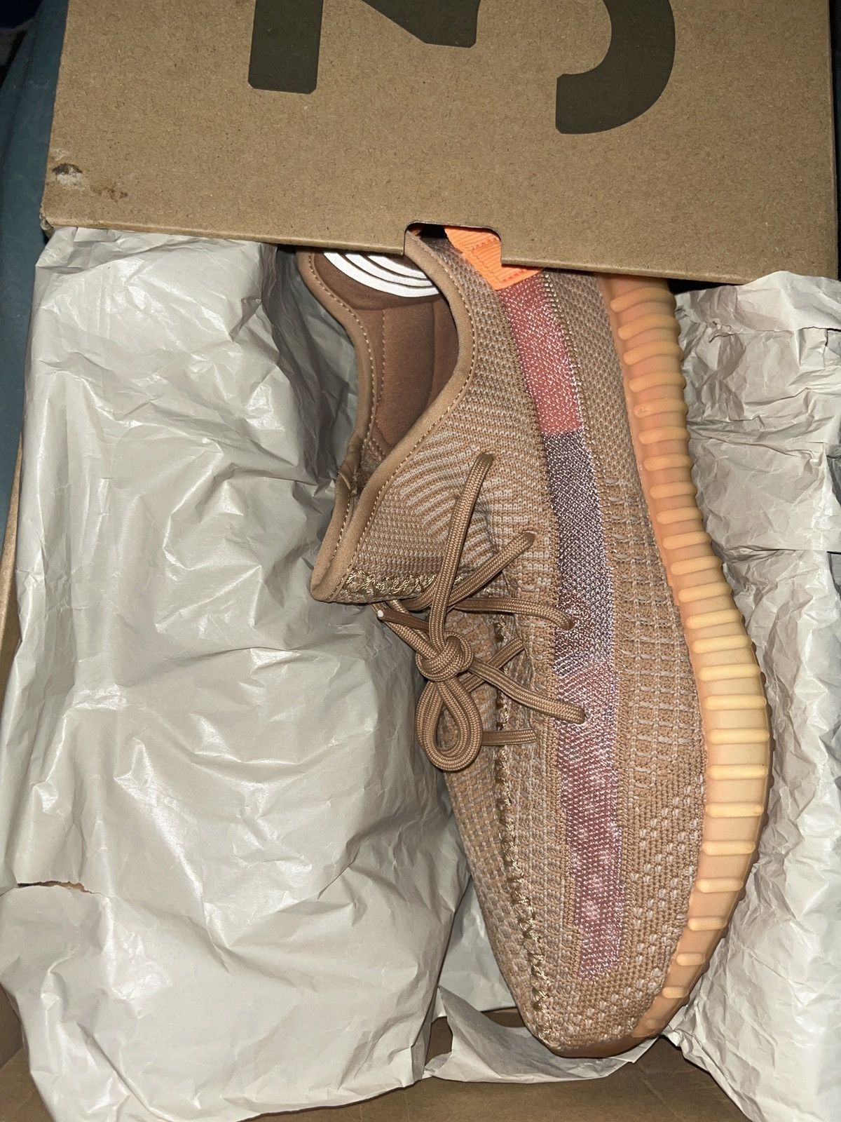 Yeezy Yeezy 350 V2 Clay Size US 11 / EU 44 - 6 Thumbnail