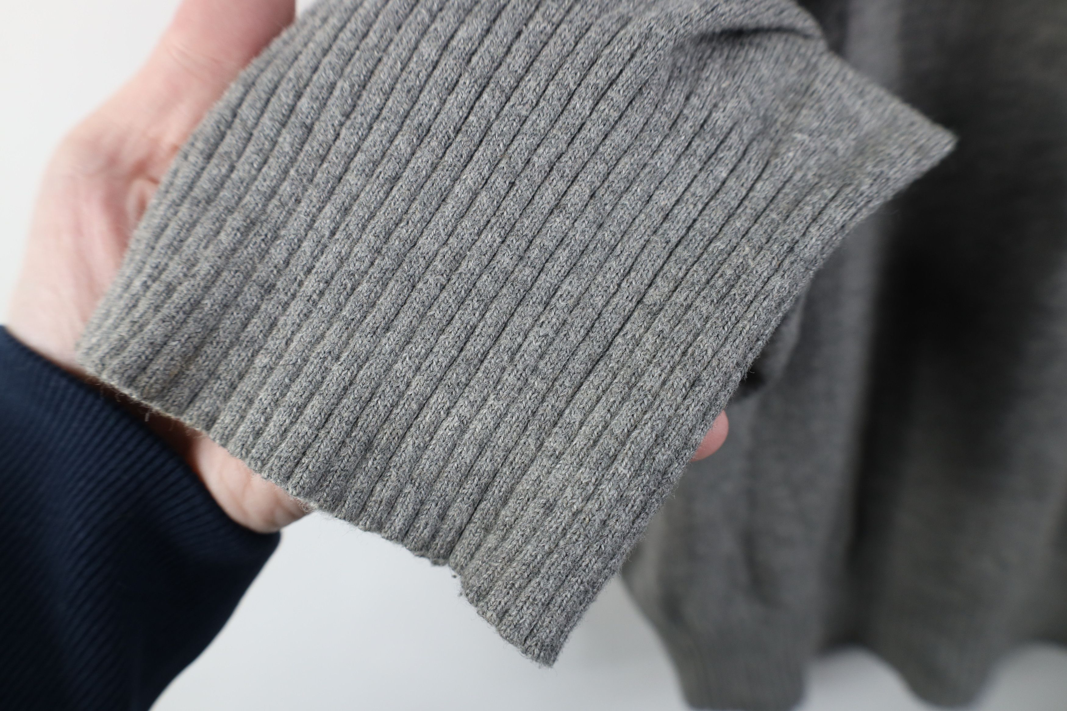 Abercrombie & Fitch Vintage Y2K Abercrombie & Fitch Knit V-Neck Sweater Gray Size US L / EU 52-54 / 3 - 8 Thumbnail
