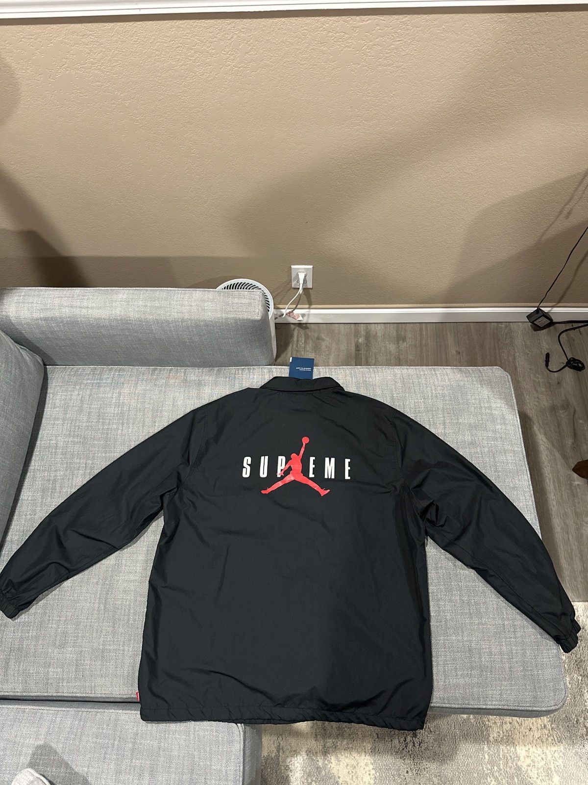 Jordan Brand × Supreme 2015 Supreme x Jordan Coaches Jacket ‘Black’ Size US XL / EU 56 / 4 - 2 Thumbnail