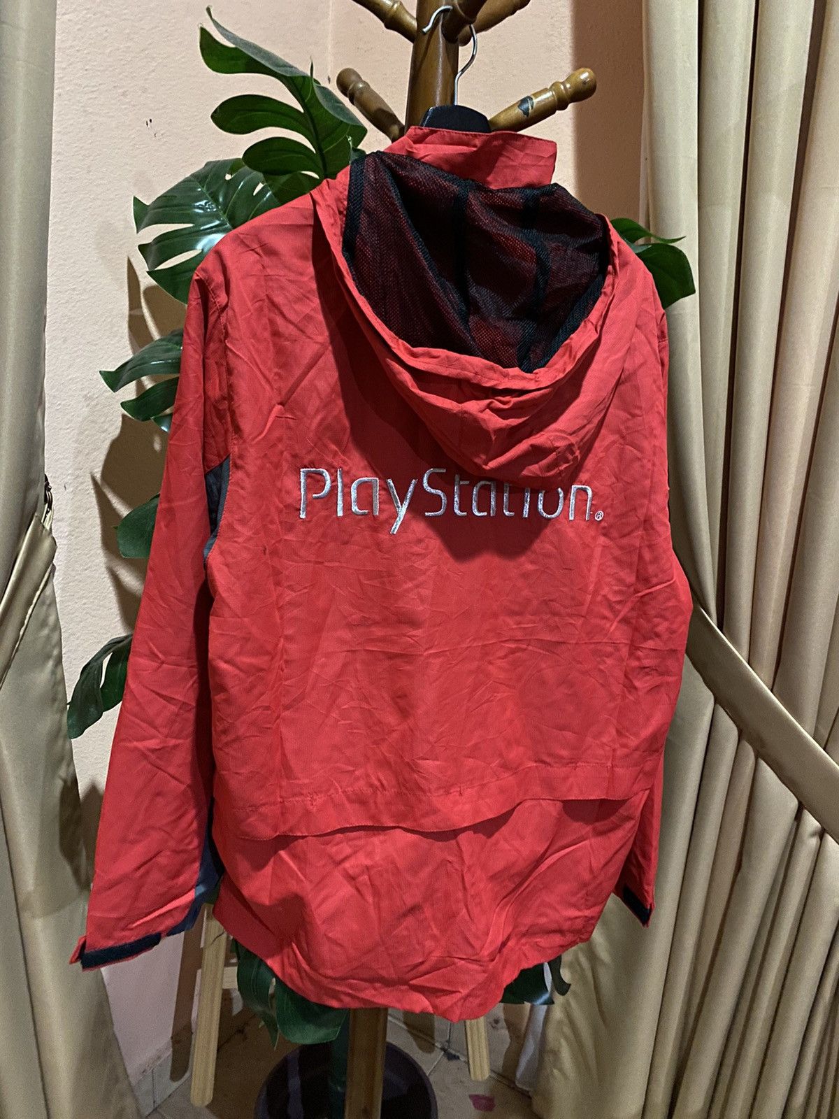 Playstation Rare PlayStation Red Hooded Jacket – Exclusive Promotional Size US XL / EU 56 / 4 - 8 Thumbnail
