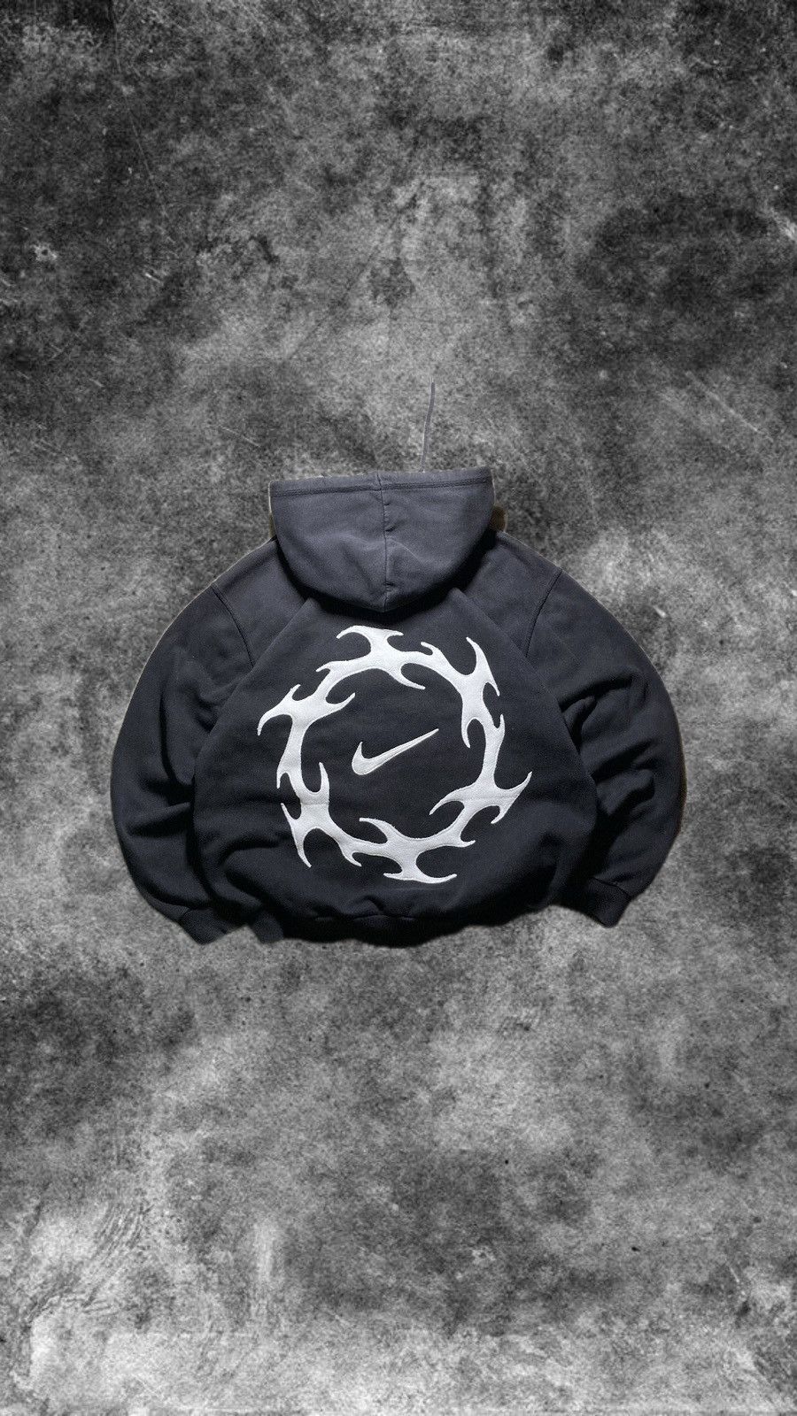 Nike × Vintage ⛩️nike hoodie custom fleece vintage y2k center big logo Size US M / EU 48-50 / 2 - 1 Thumbnail