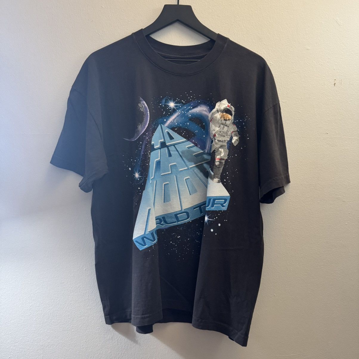 ミュージシャン KID CUDI TO THE MOON TOUR T-Shirt Kid Cudi 'To The Moon' White T-Shirt | On Another Planet