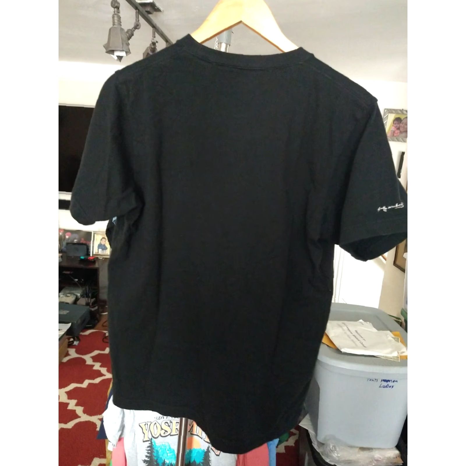 Uniqlo VINTAGE Uniqlo Mickey Disney T-shirt Size S Andy Warhol Men Black Size US S / EU 44-46 / 1 - 4 Thumbnail